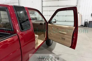 1997 Nissan King Cab XE