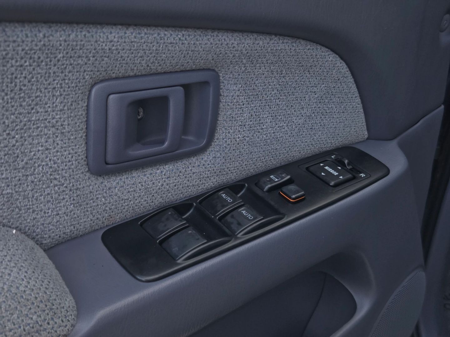 Modified 2000 Toyota 4Runner SR5