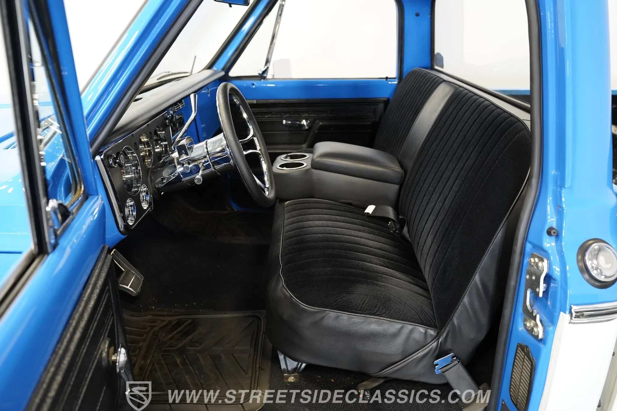 1972 Chevrolet C10 Cheyenne Restomod