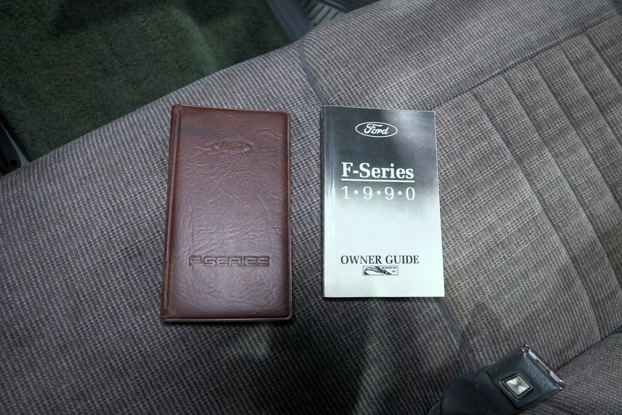 1990 Ford F-150 XLT Lariat