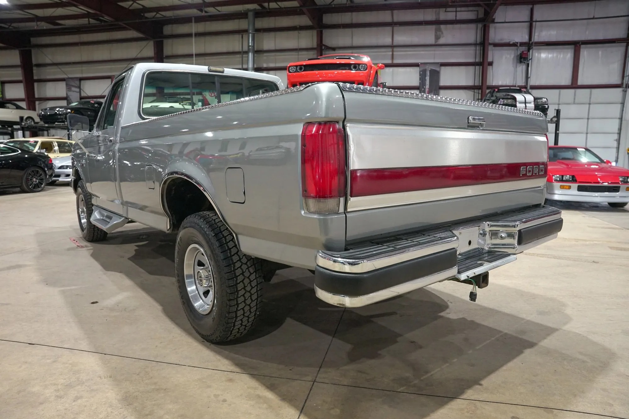 1990 Ford F-150 XLT Lariat - 4