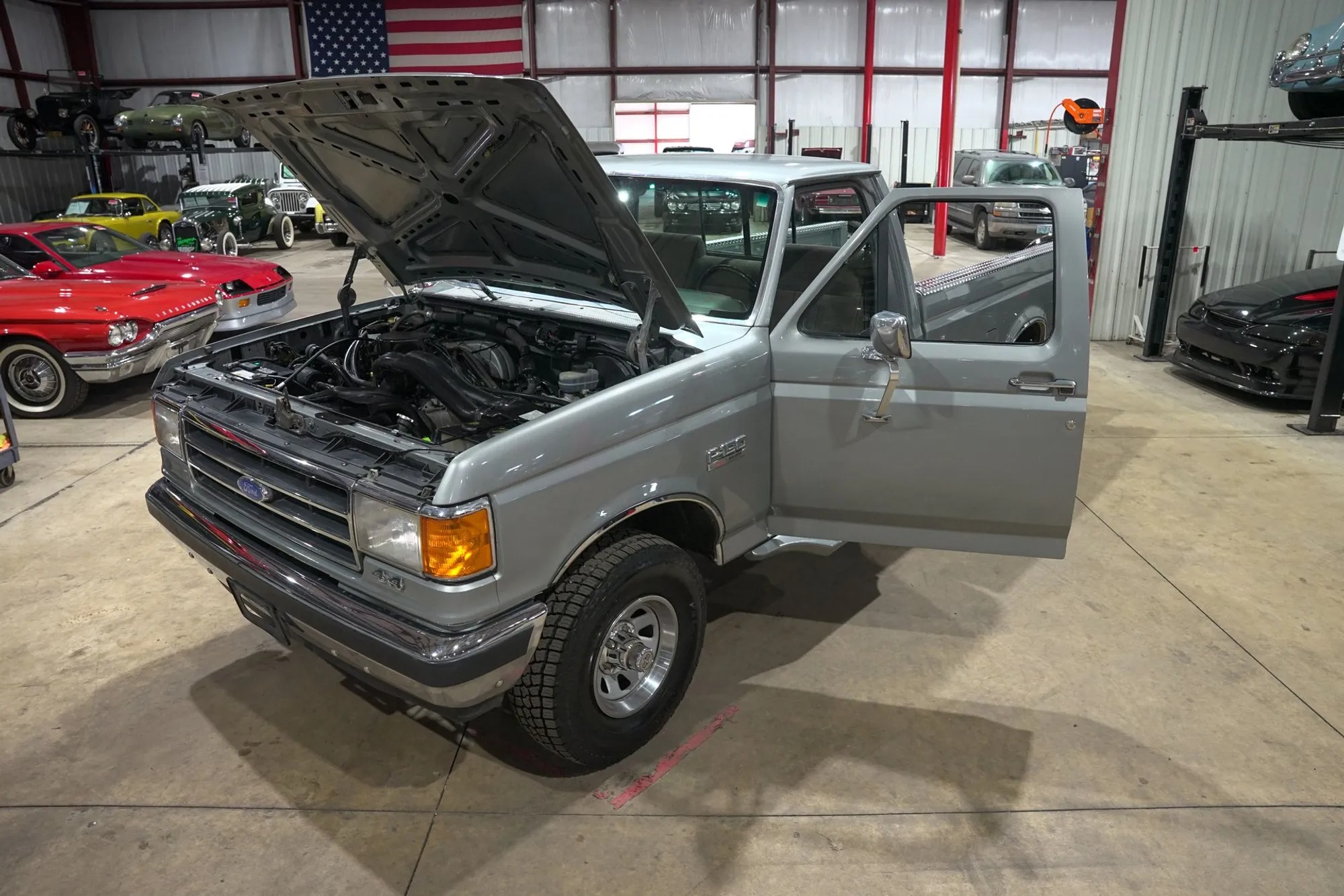 1990 Ford F-150 XLT Lariat