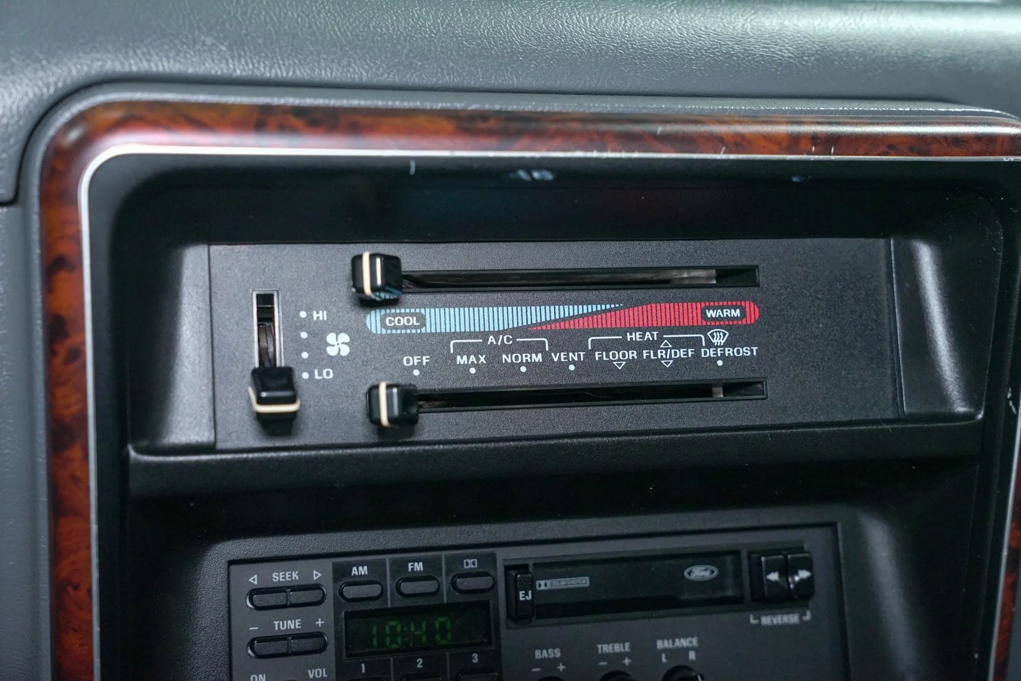 1990 Ford F-150 XLT Lariat