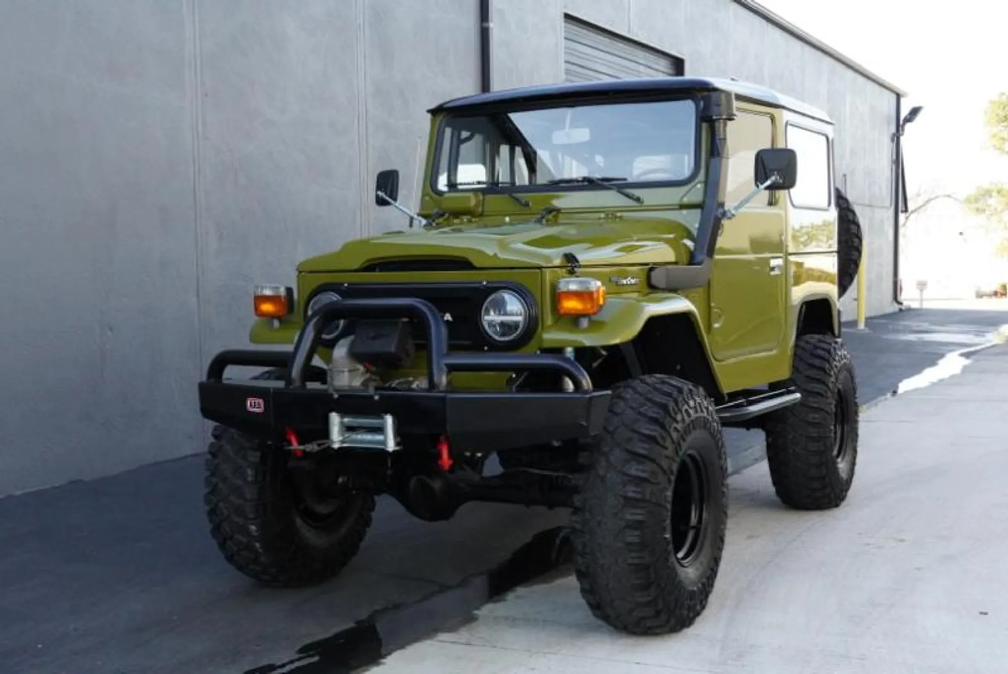 1976 Toyota Land Cruiser FJ40 - 2