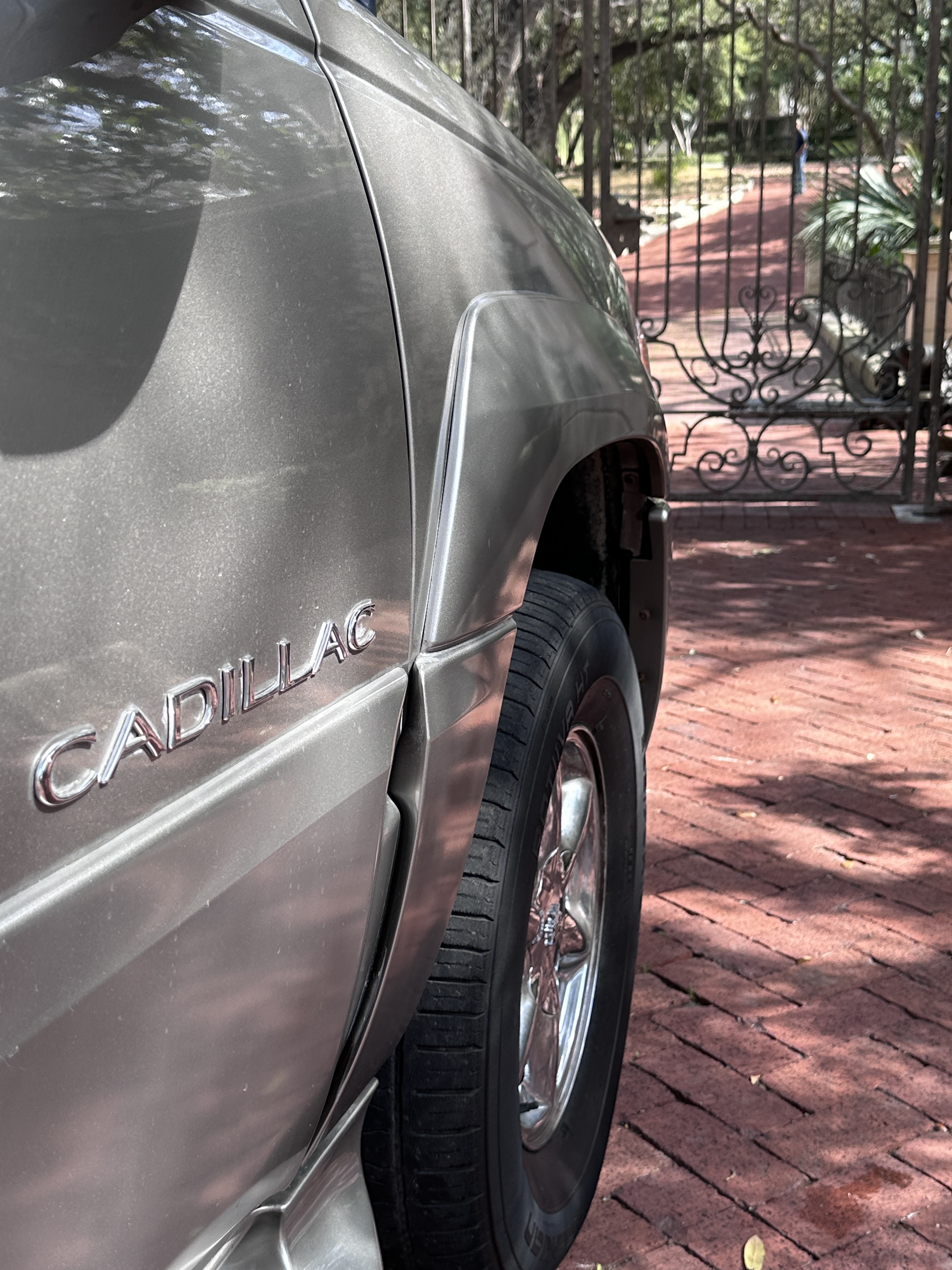 2000 Cadillac Escalade