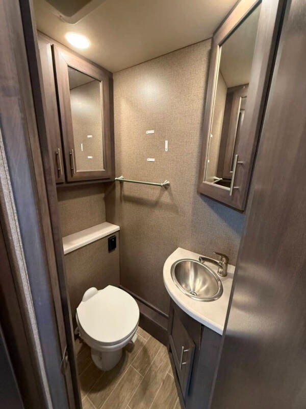 2021 Ford F-550 Thor Omni BH35