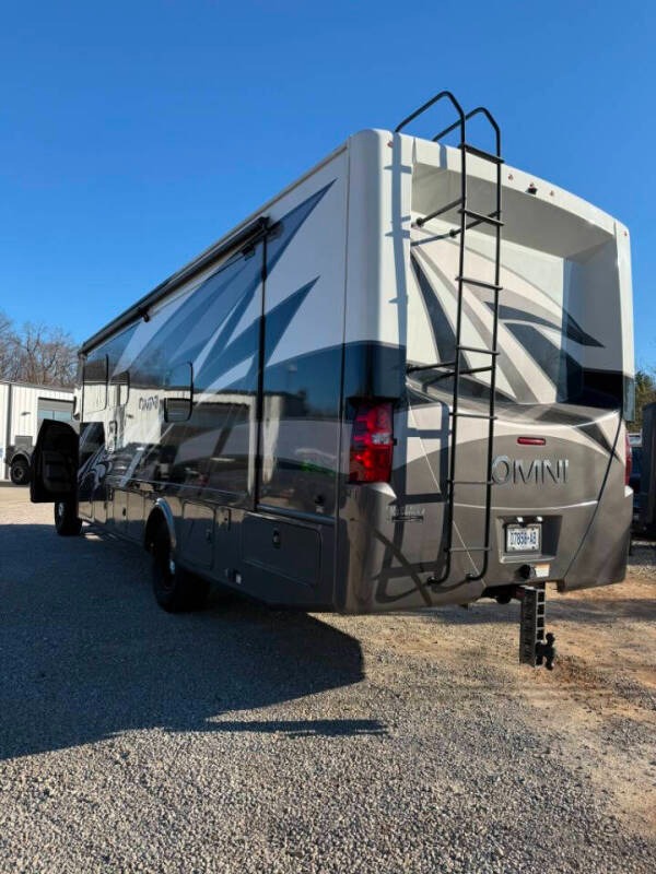 2021 Ford F-550 Thor Omni BH35