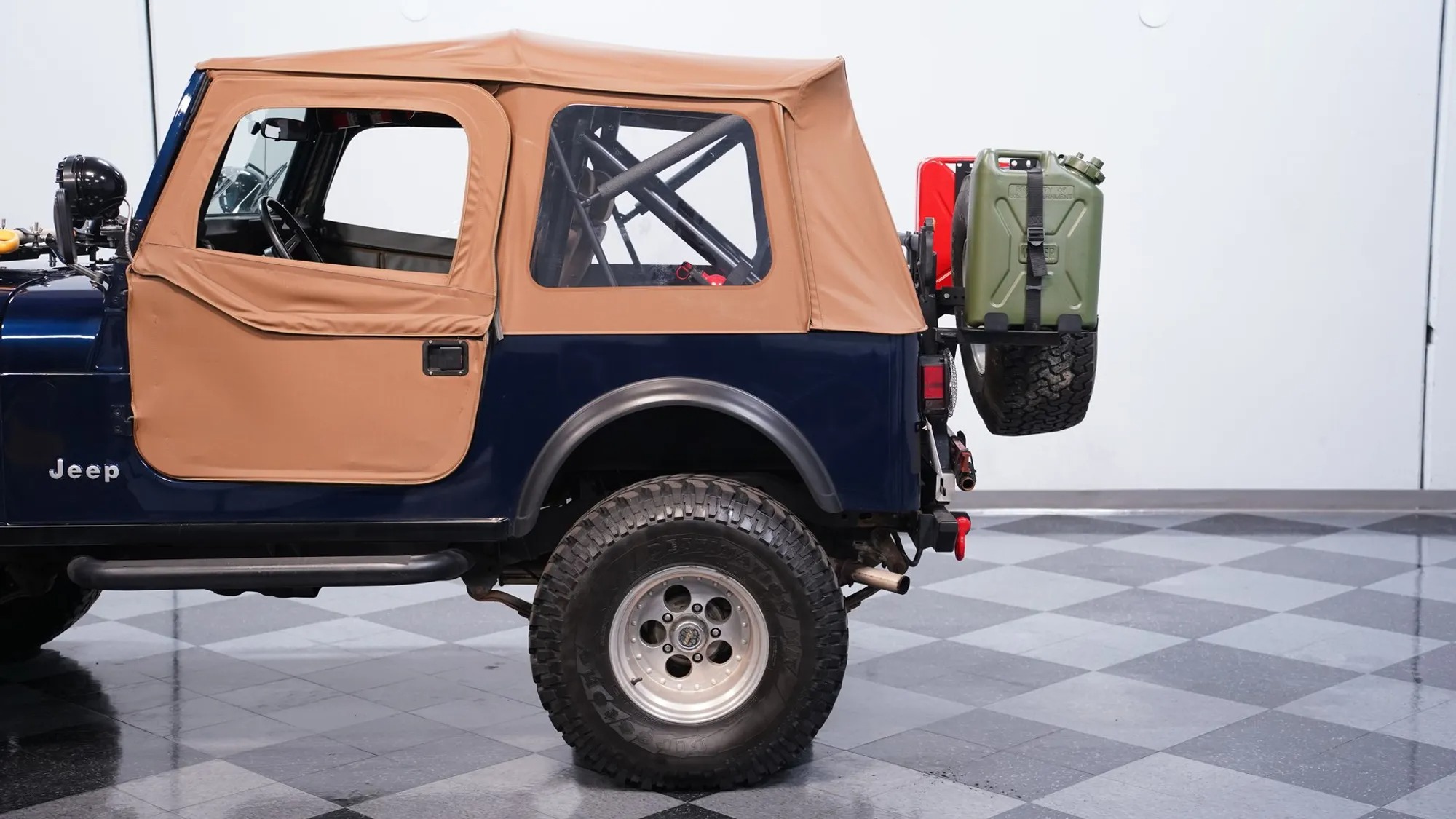 1985 Jeep CJ-7 Laredo
