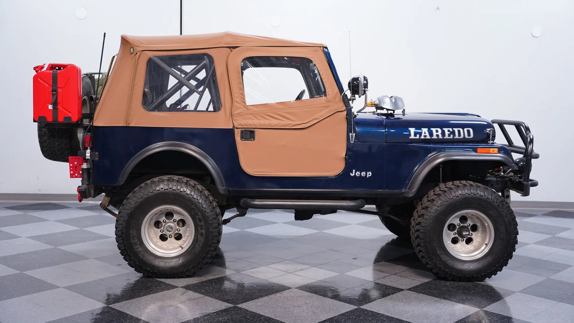 1985 Jeep CJ-7 Laredo
