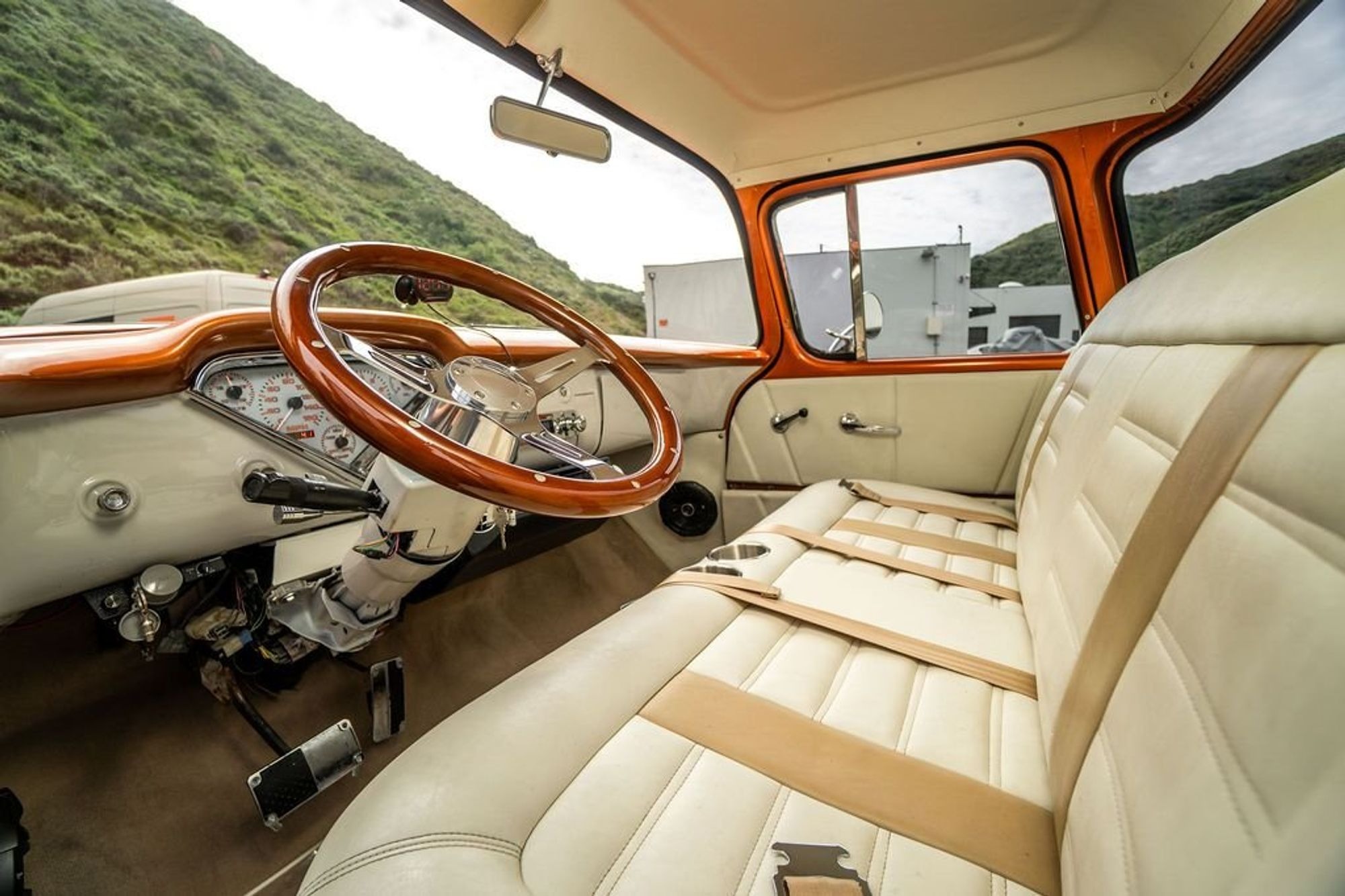 1959 Chevrolet 3100 Apache Restomod