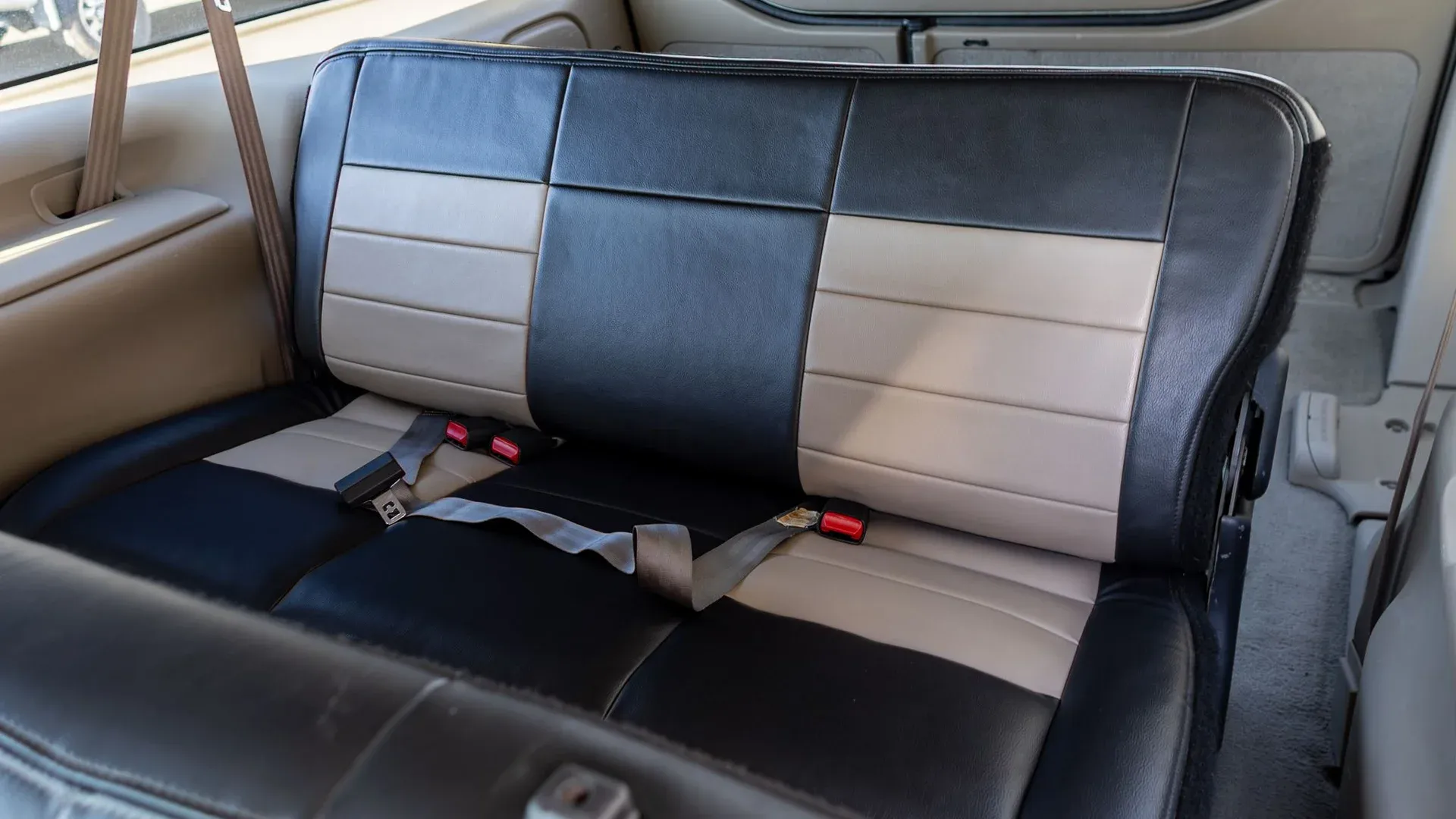 2005 Ford Excursion Eddie Bauer