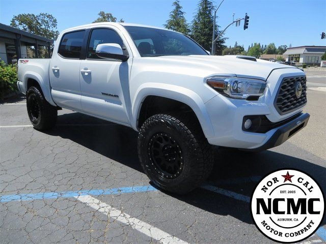 2021 Toyota Tacoma TRD Sport - 4