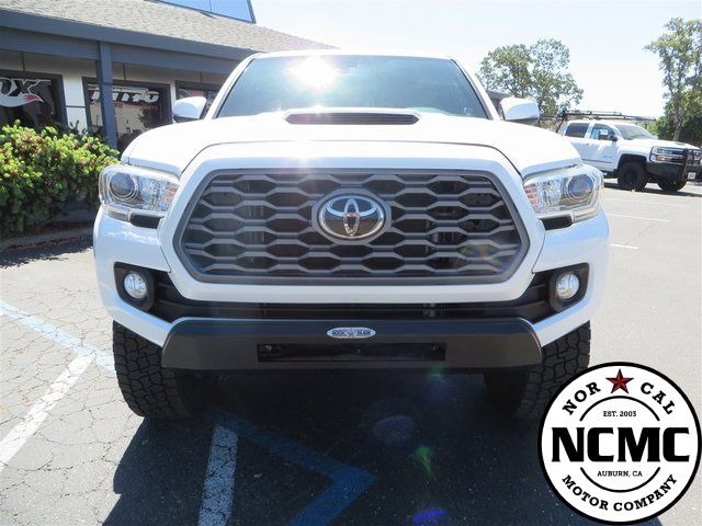 2021 Toyota Tacoma TRD Sport - 3