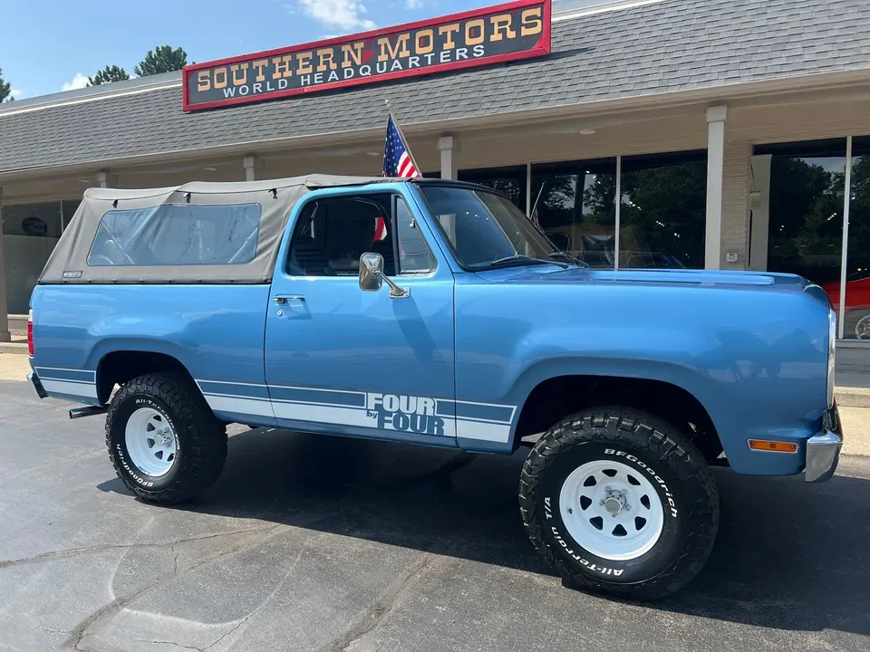  Dodge Ramcharger