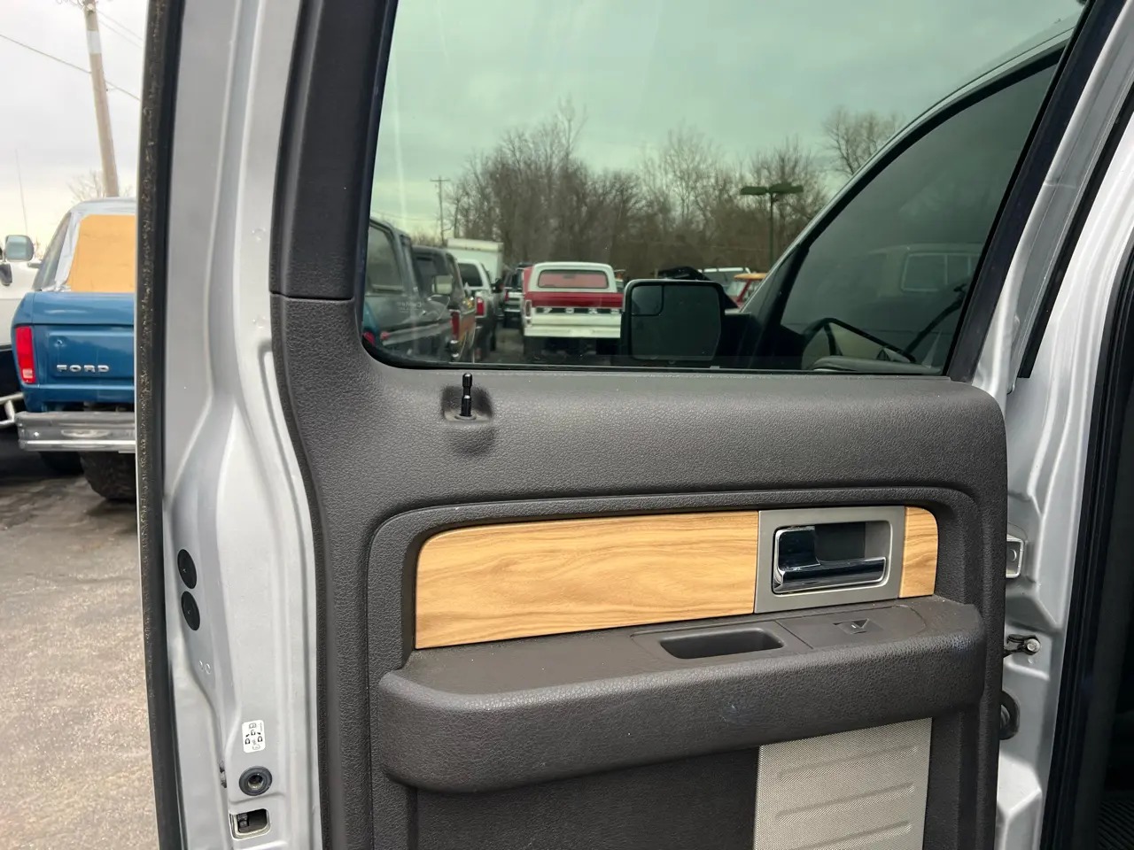 2011 Ford F-150 Lariat