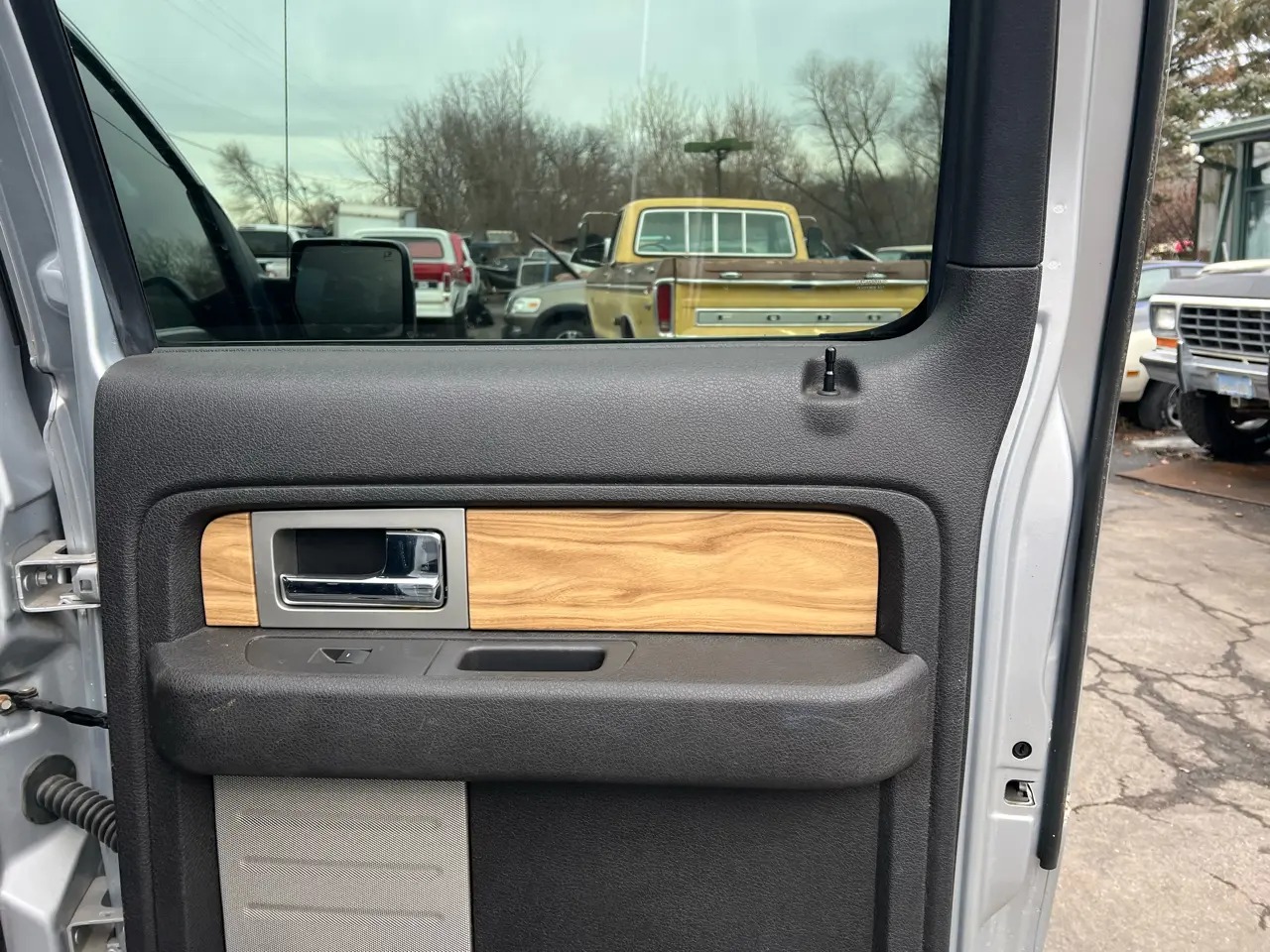 2011 Ford F-150 Lariat