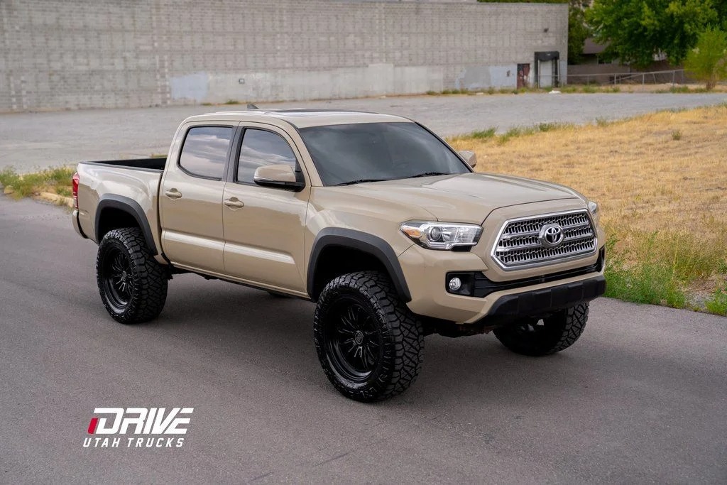 2016 Toyota Tacoma TRD Off-Road - 2