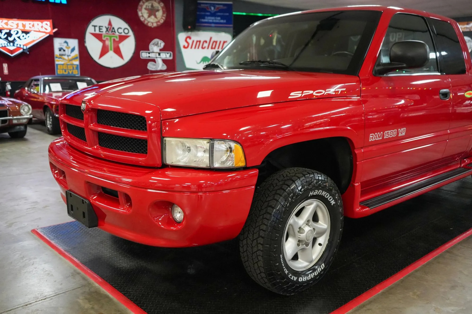 51k-Mile 2000 Dodge Ram 1500 4x4 Quad Cab Sport