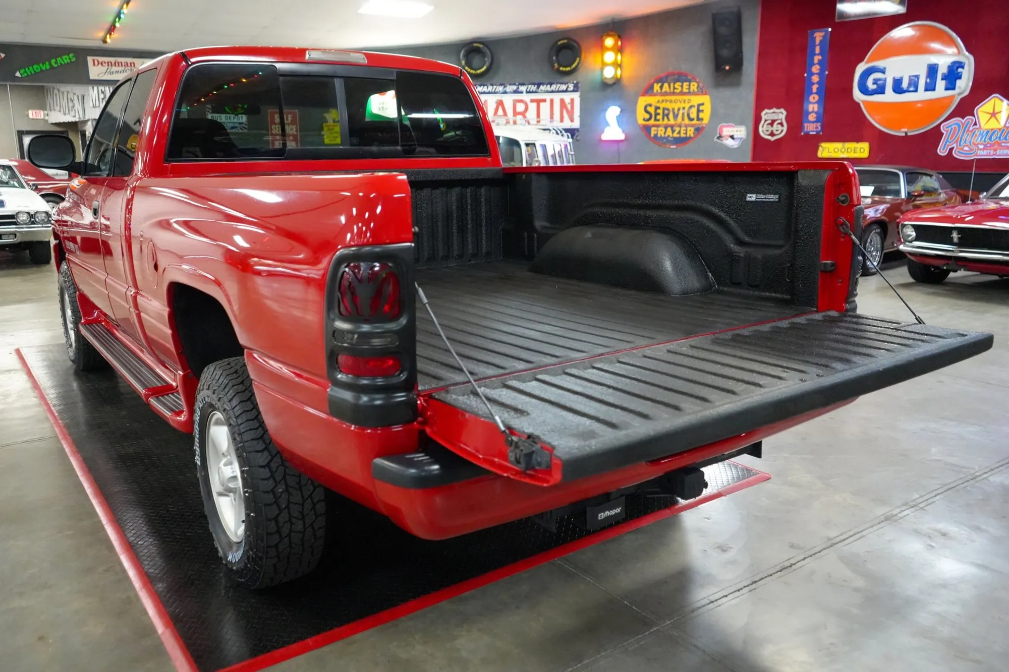 51k-Mile 2000 Dodge Ram 1500 4x4 Quad Cab Sport