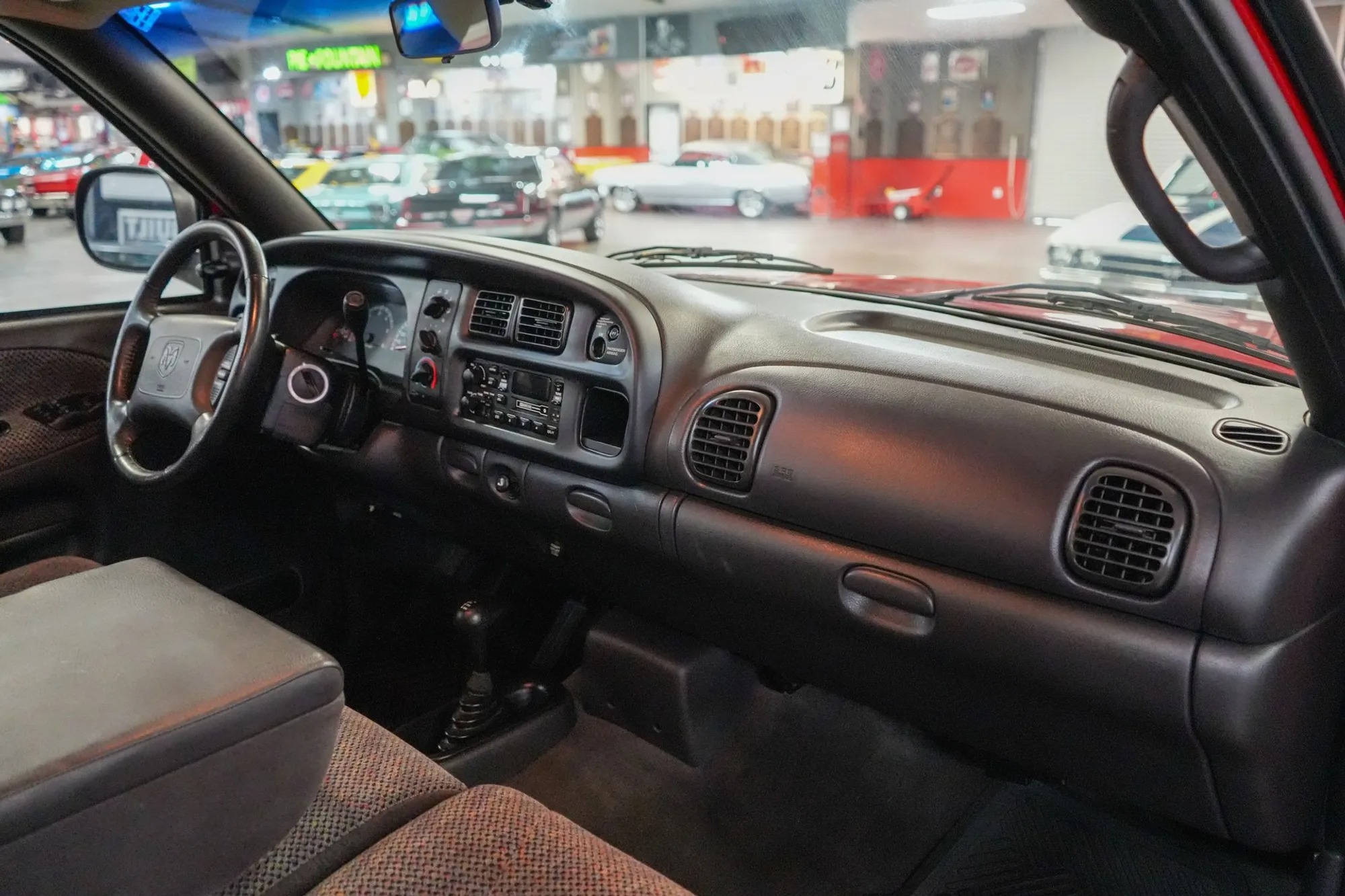 51k-Mile 2000 Dodge Ram 1500 4x4 Quad Cab Sport