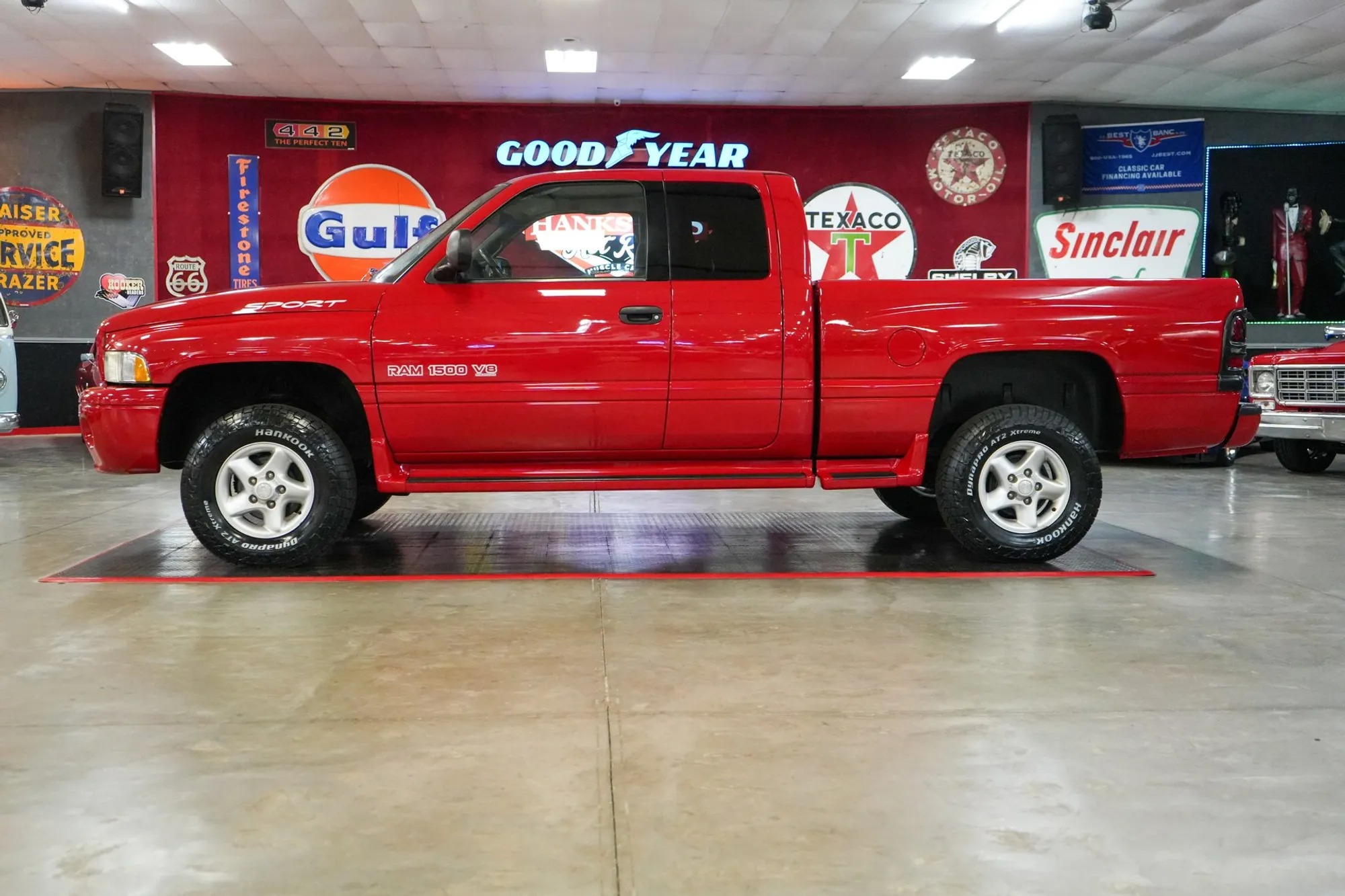 51k-Mile 2000 Dodge Ram 1500 4x4 Quad Cab Sport