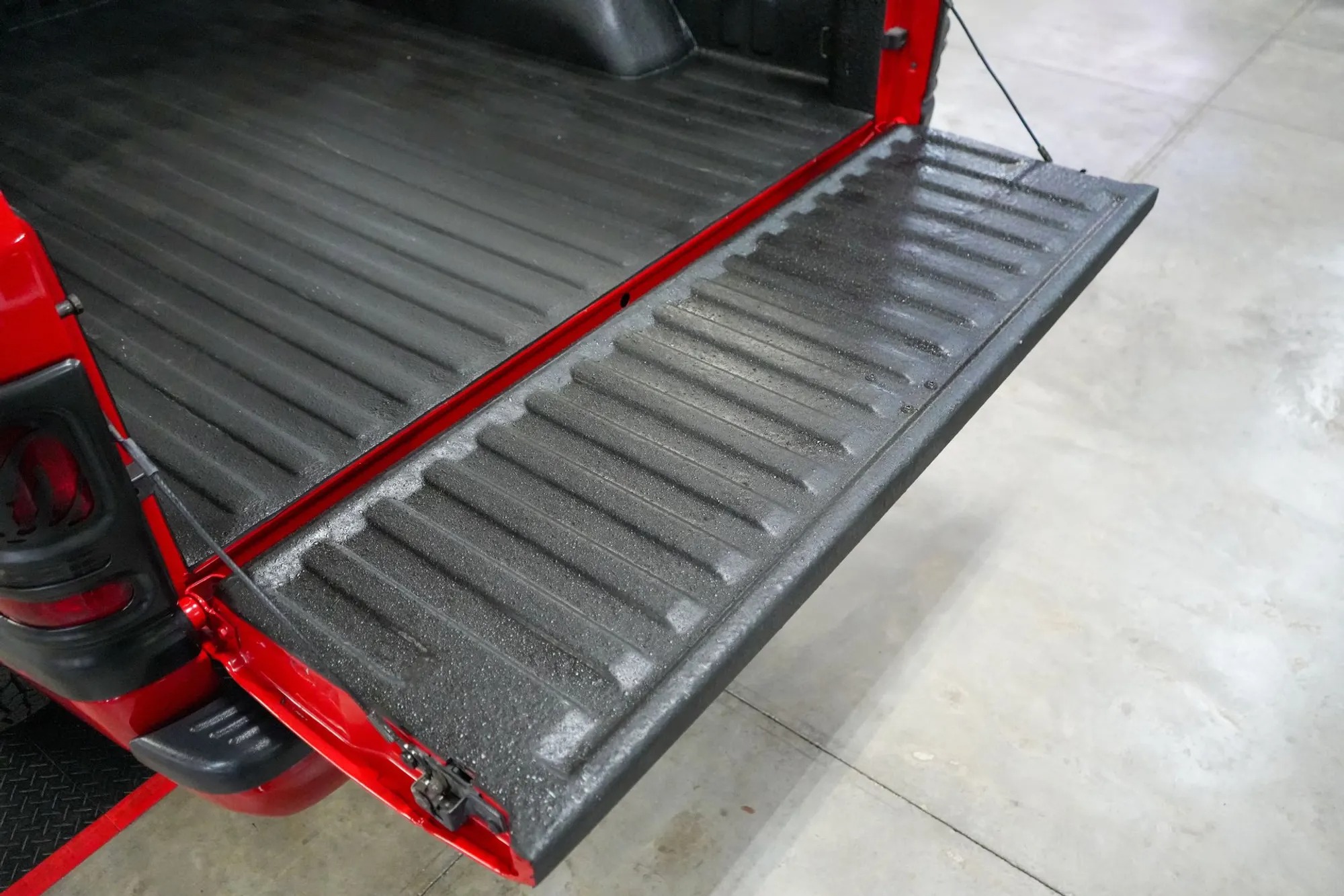 51k-Mile 2000 Dodge Ram 1500 4x4 Quad Cab Sport