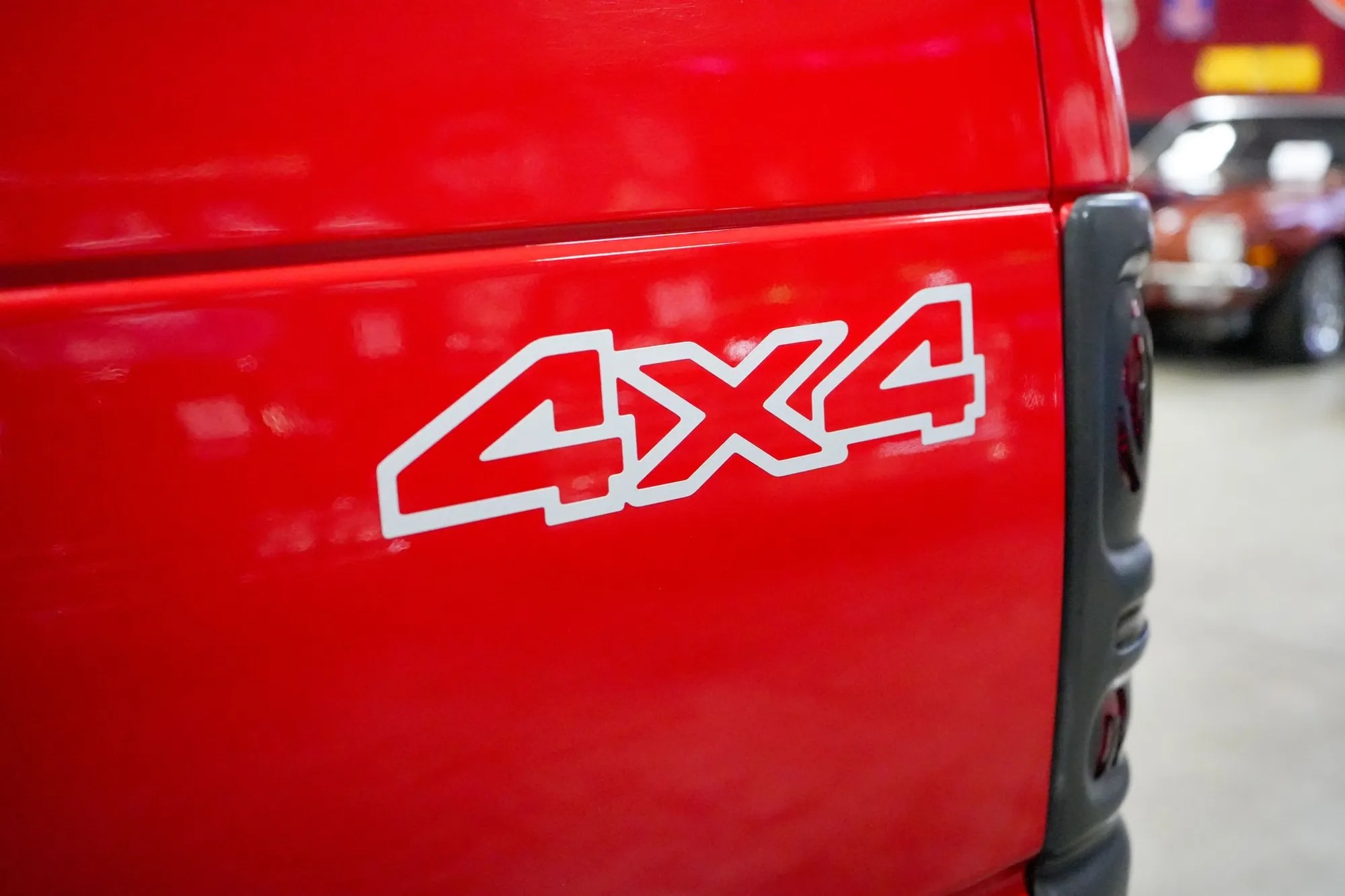 51k-Mile 2000 Dodge Ram 1500 4x4 Quad Cab Sport