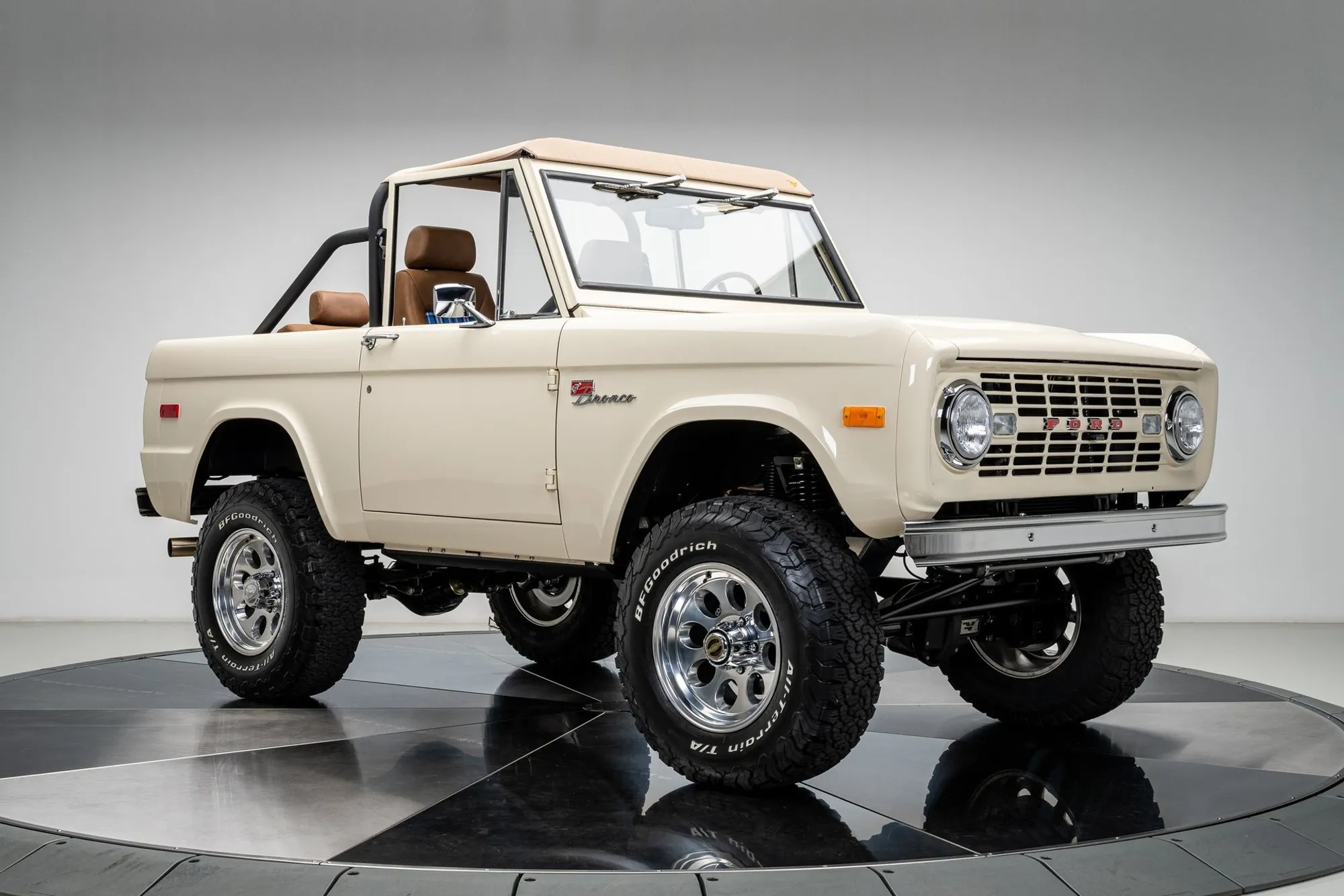1966 Ford Bronco - 5