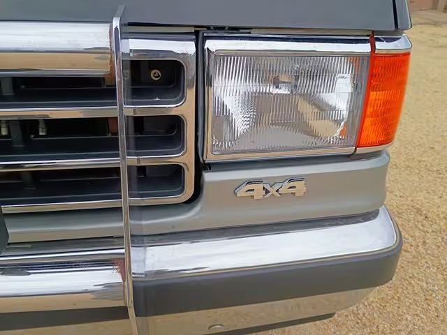 1990 Ford Bronco XLT