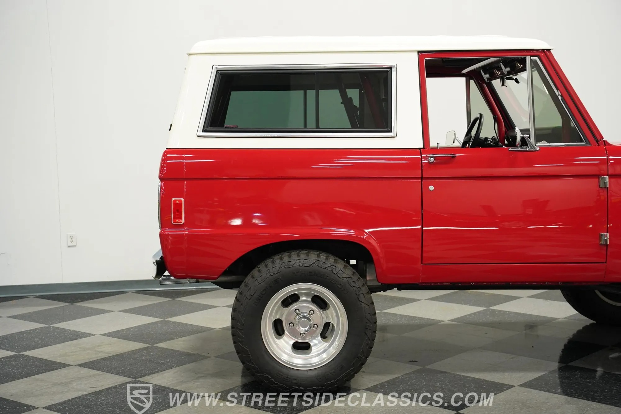 1977 Ford Bronco 4×4