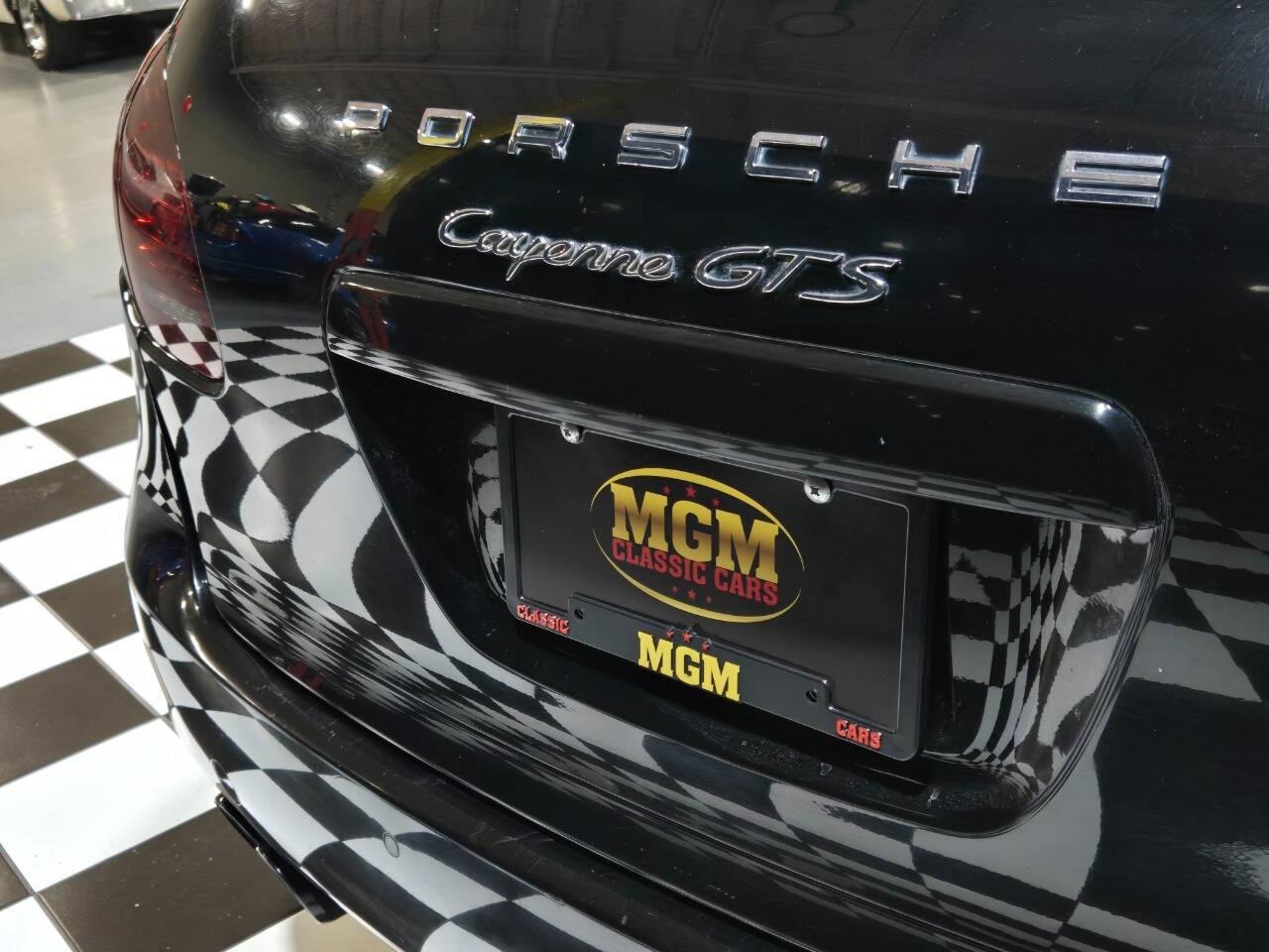 2013 Porsche Cayenne GTS