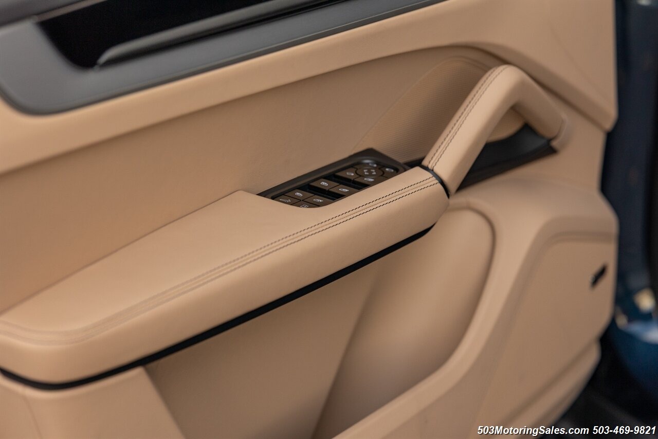 2024 Porsche Cayenne Turbo