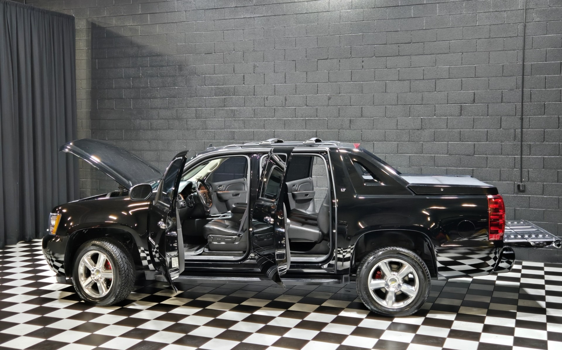 2012 Chevrolet Avalanche LT