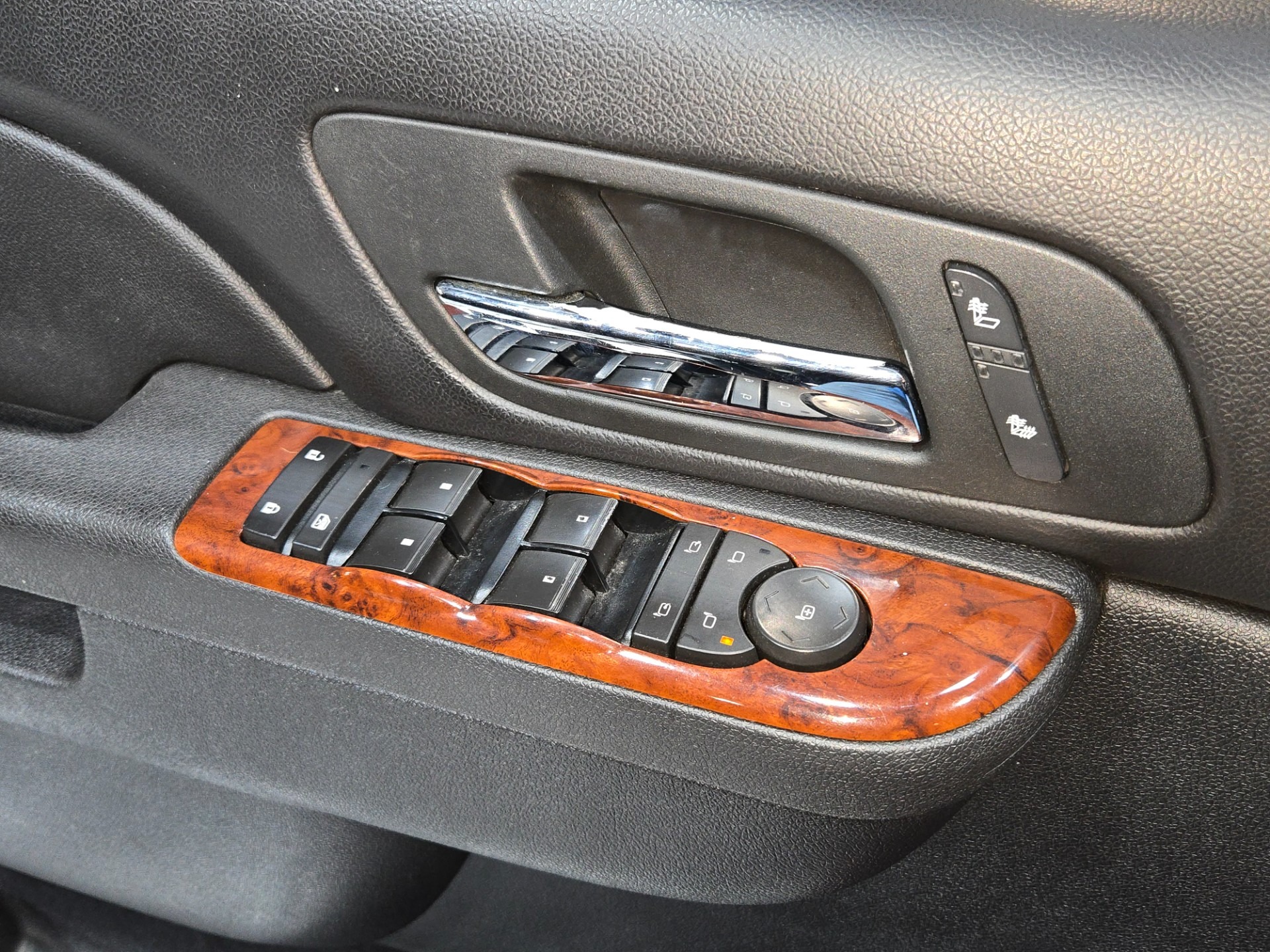 2012 Chevrolet Avalanche LT