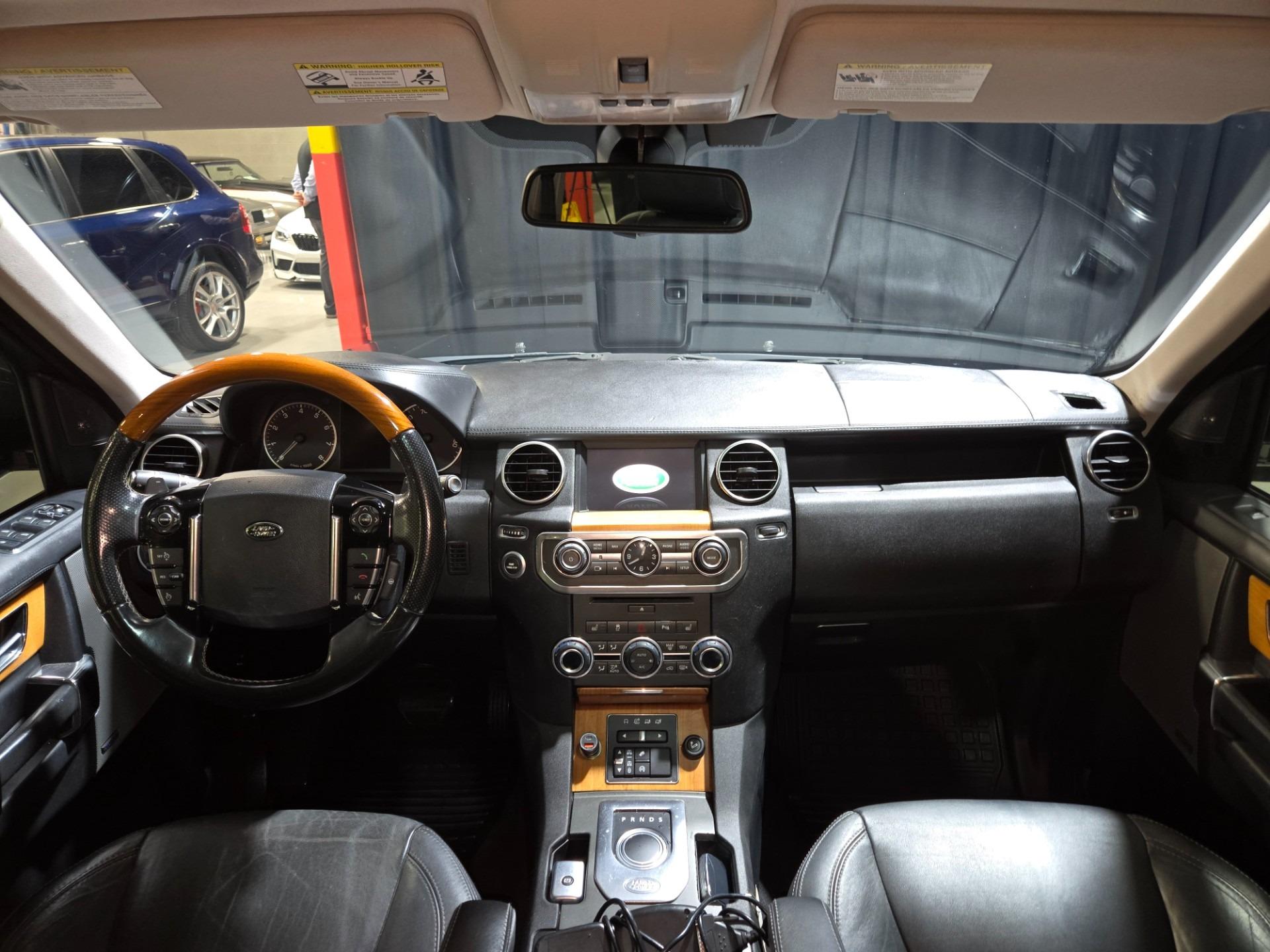 2015 Land Rover LR4 HSE LUX