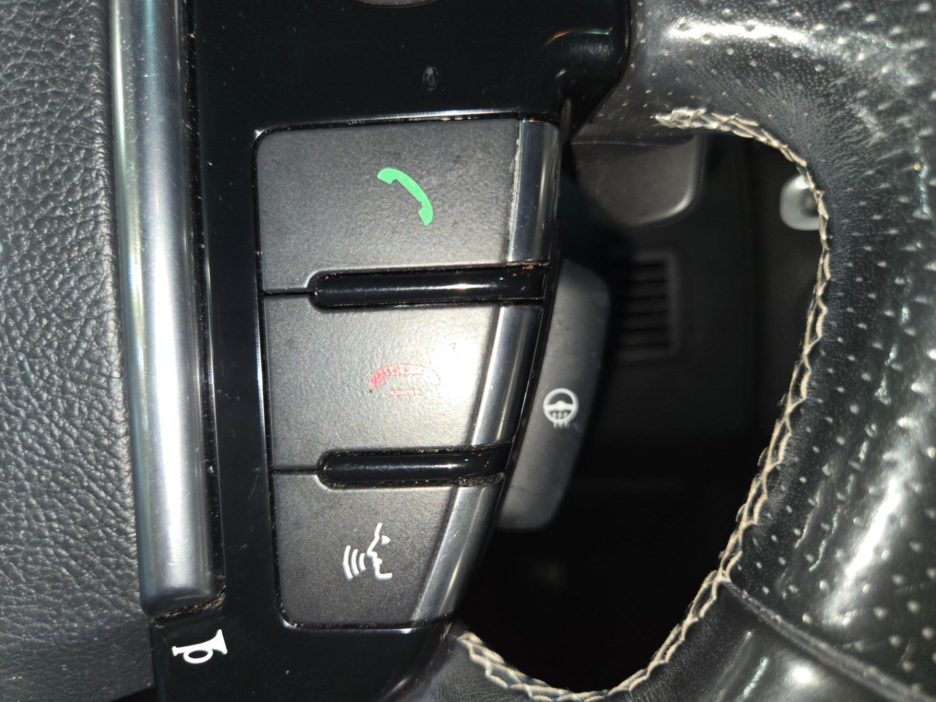 2015 Land Rover LR4 HSE LUX