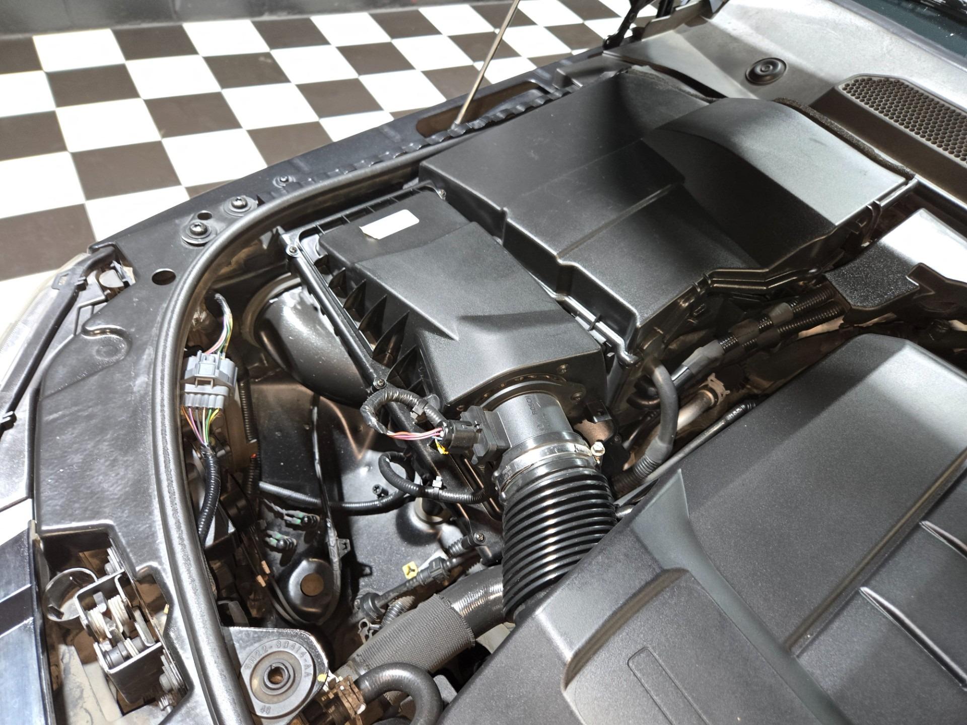 2015 Land Rover LR4 HSE LUX