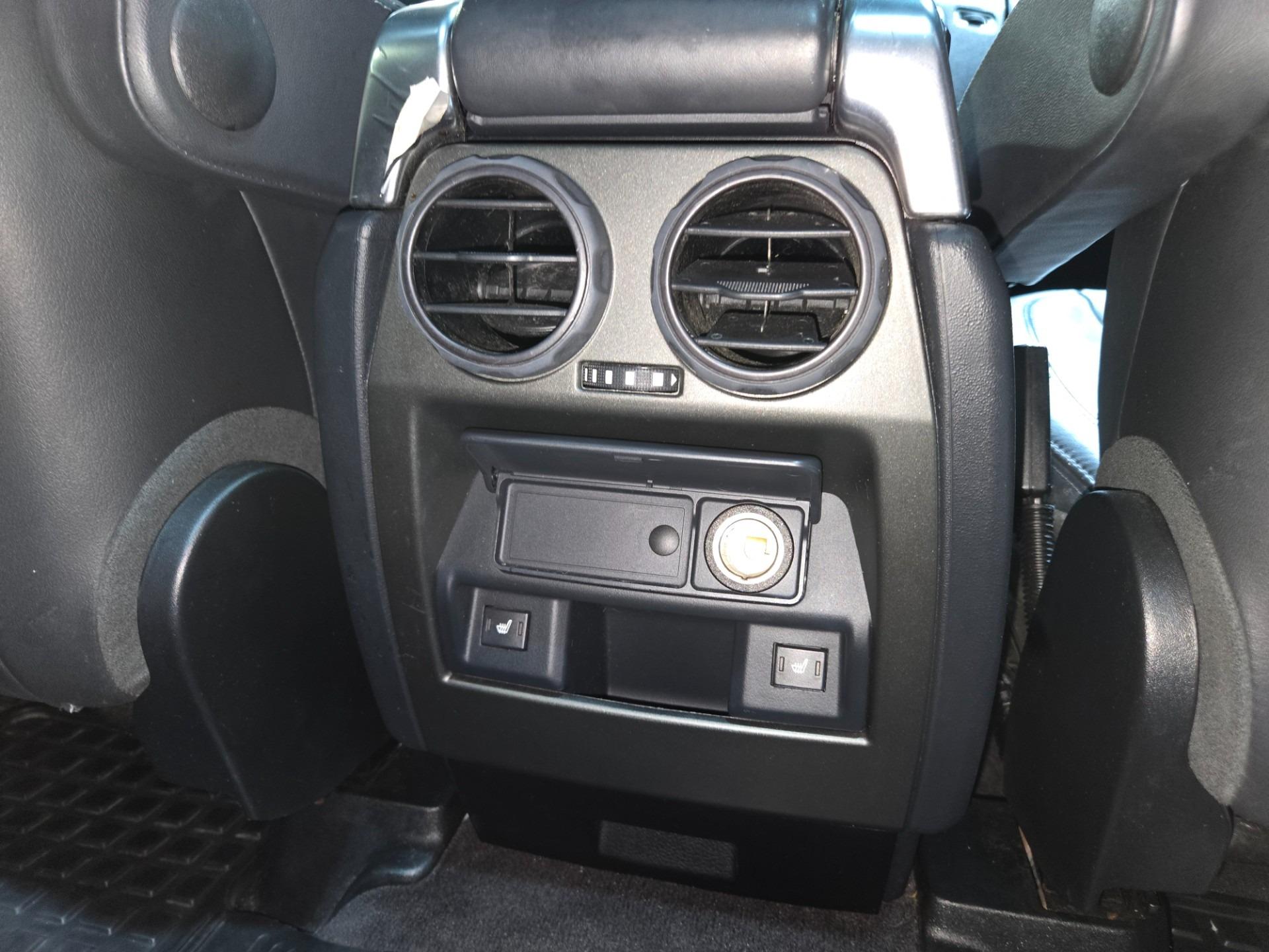 2015 Land Rover LR4 HSE LUX