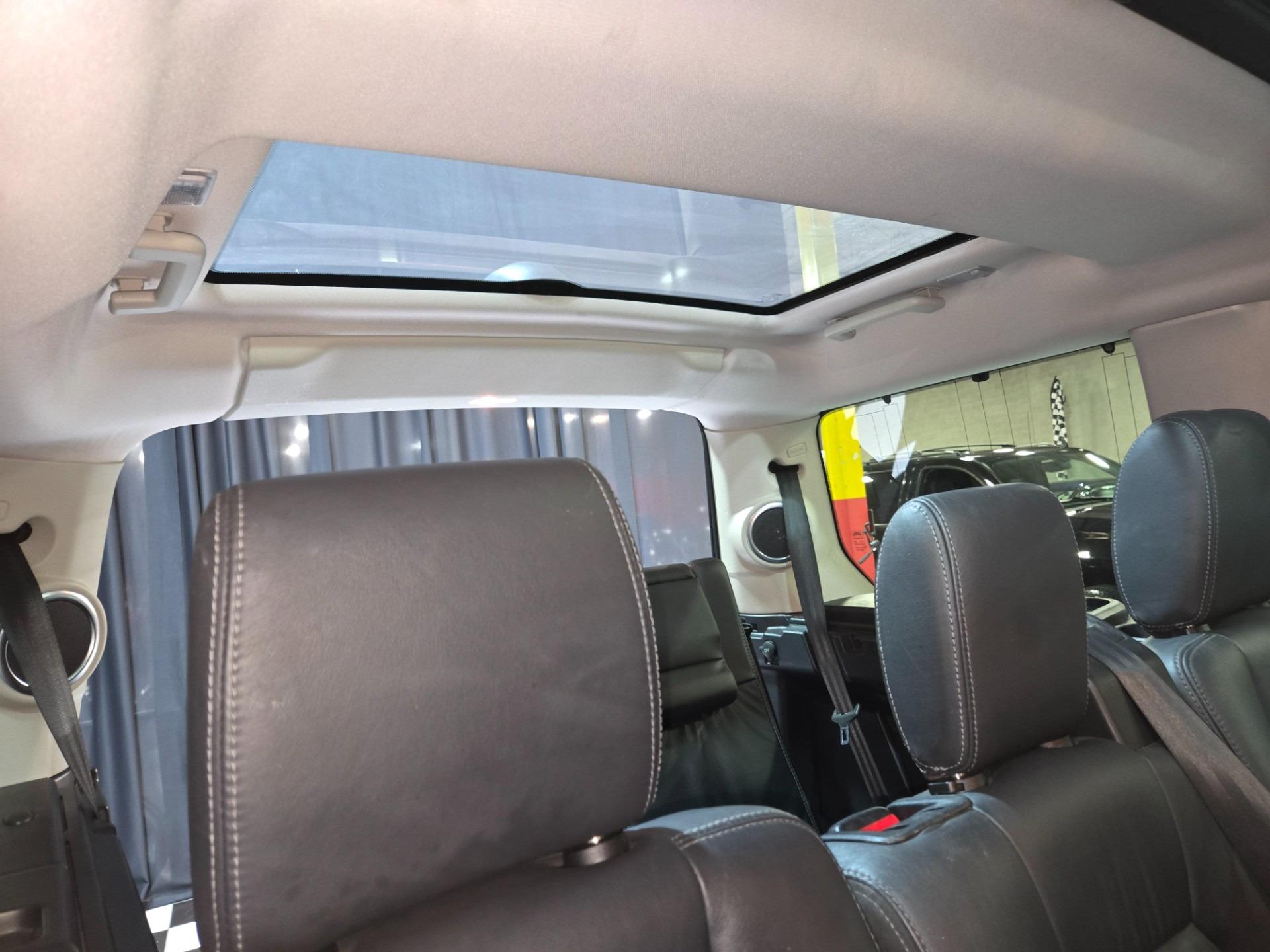 2015 Land Rover LR4 HSE LUX