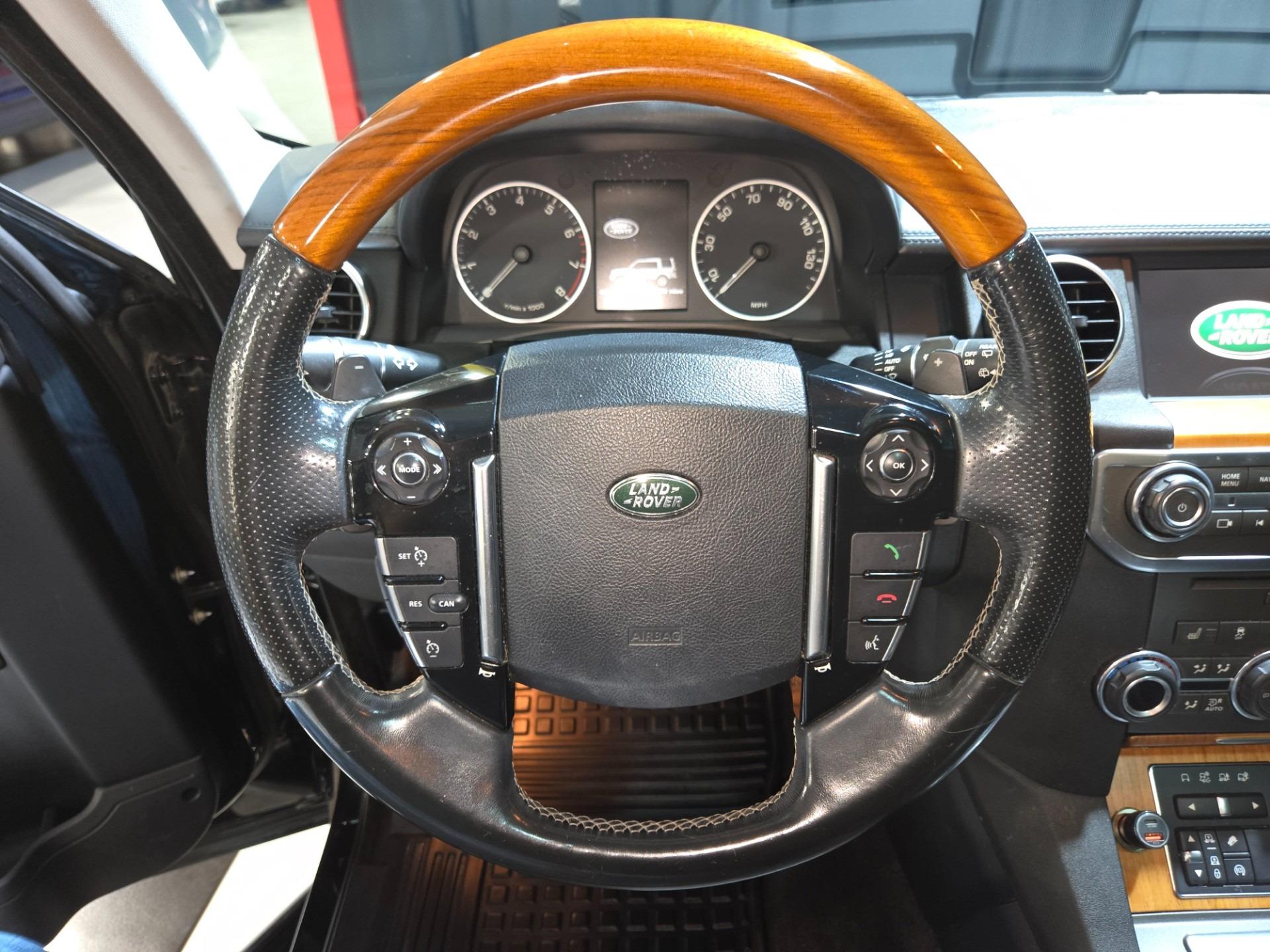 2015 Land Rover LR4 HSE LUX