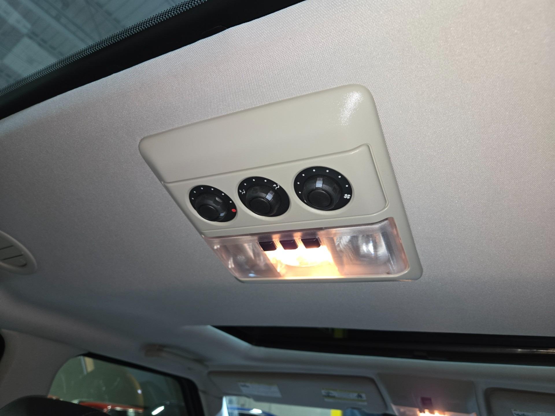 2015 Land Rover LR4 HSE LUX