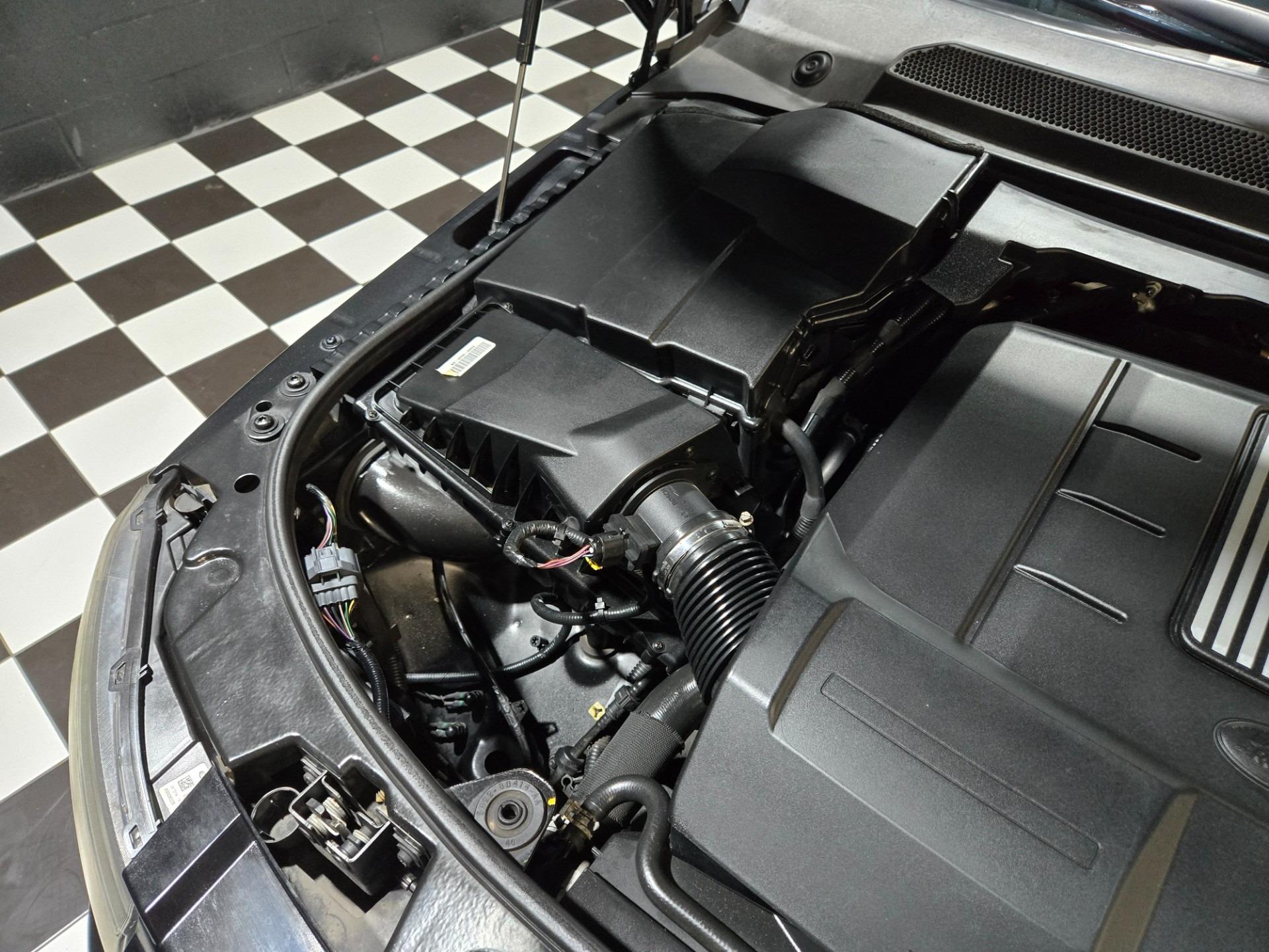 2015 Land Rover LR4 HSE LUX