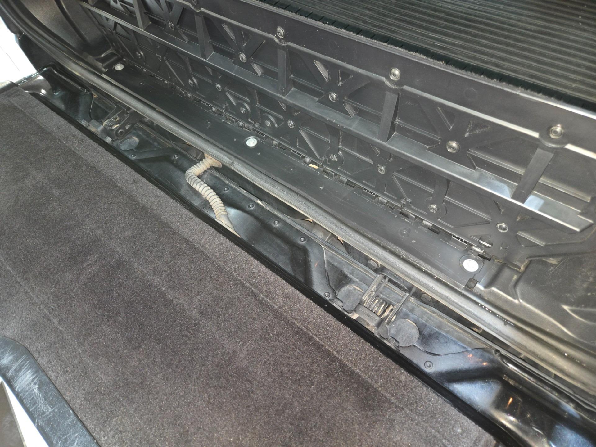 2015 Land Rover LR4 HSE LUX