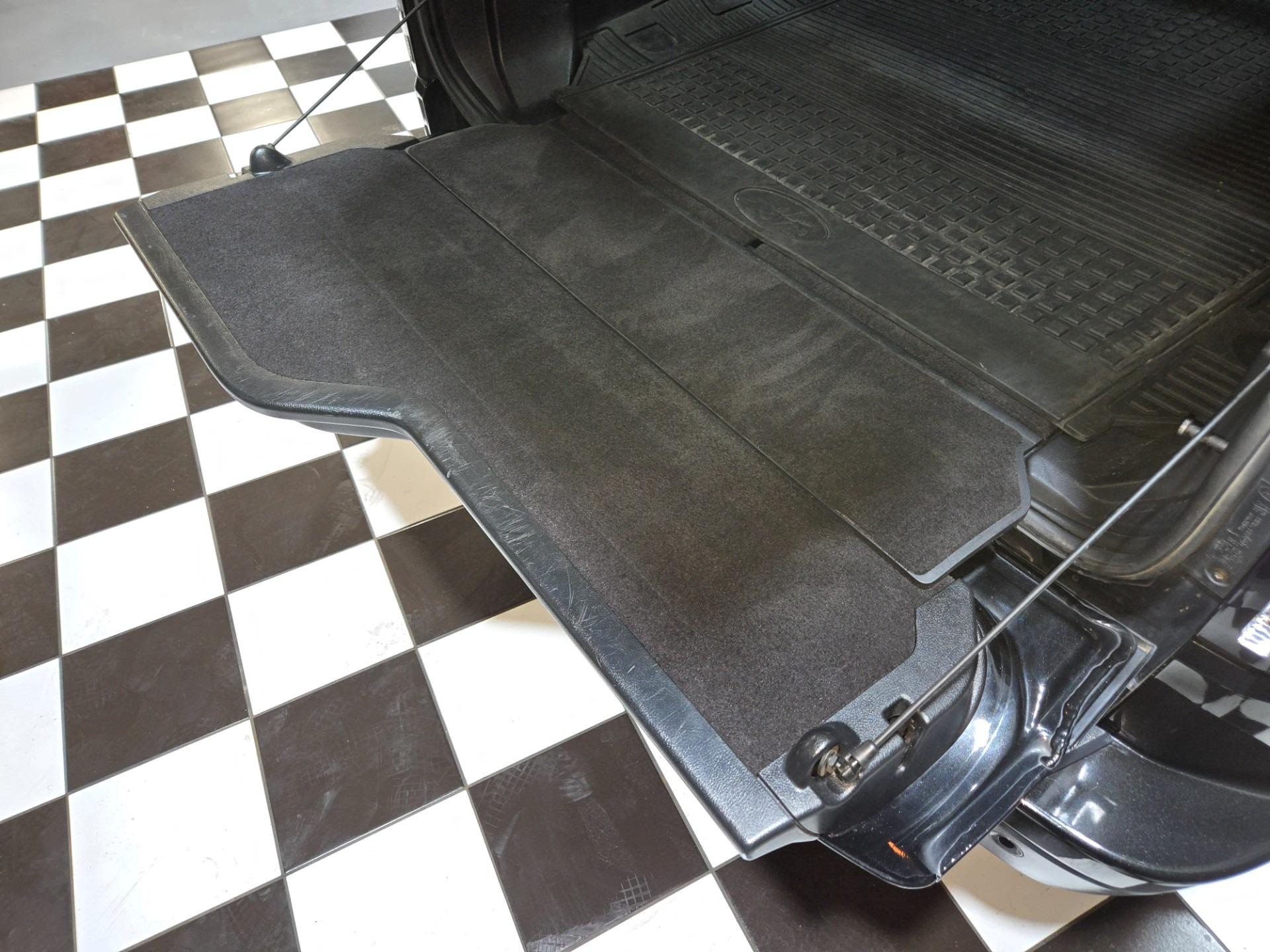 2015 Land Rover LR4 HSE LUX