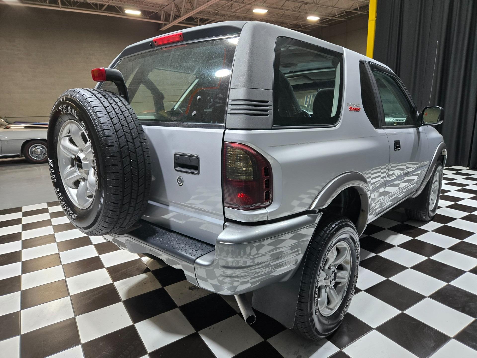2002 Isuzu Rodeo Sport