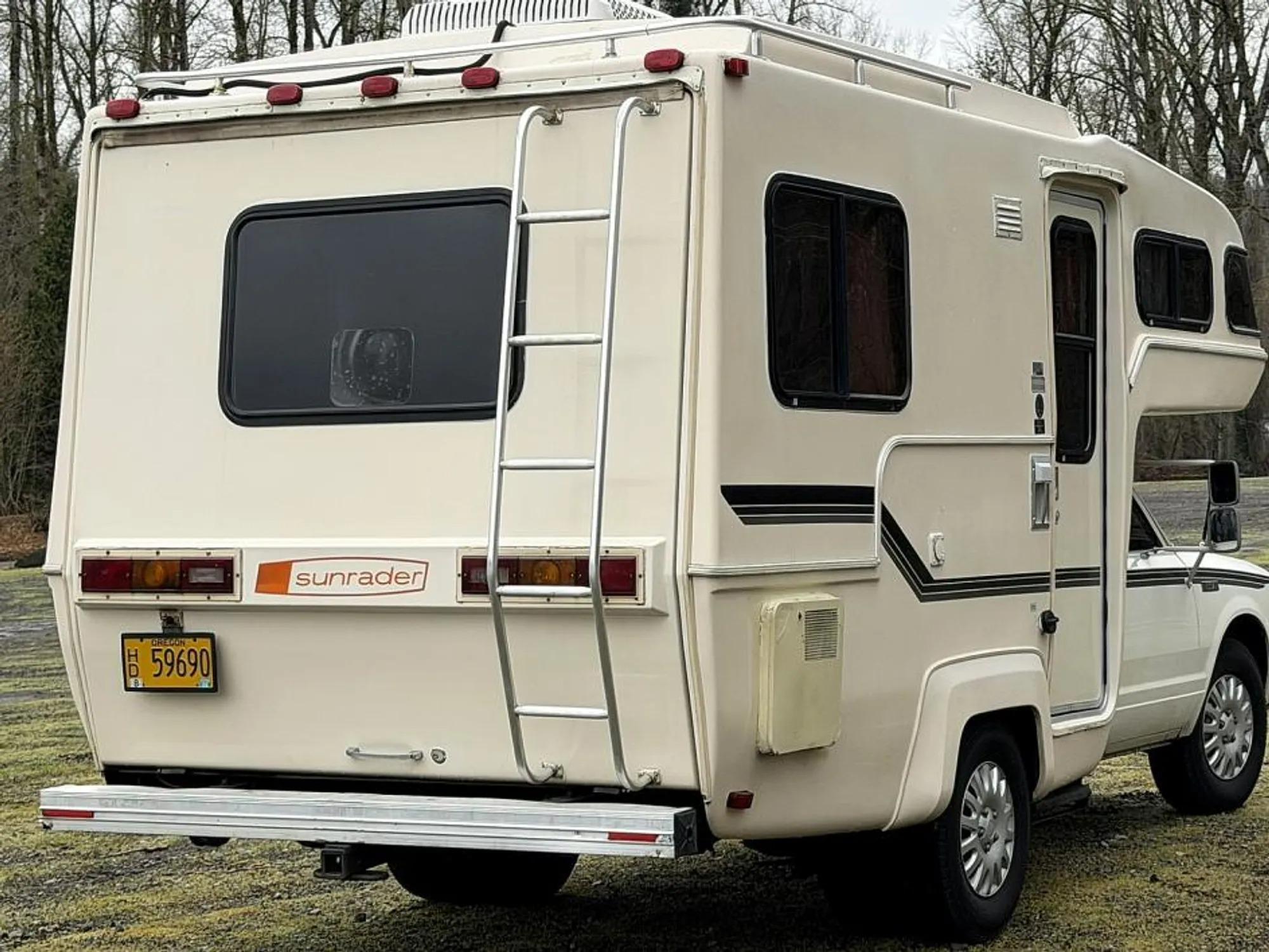 1984 Nissan Sunrader