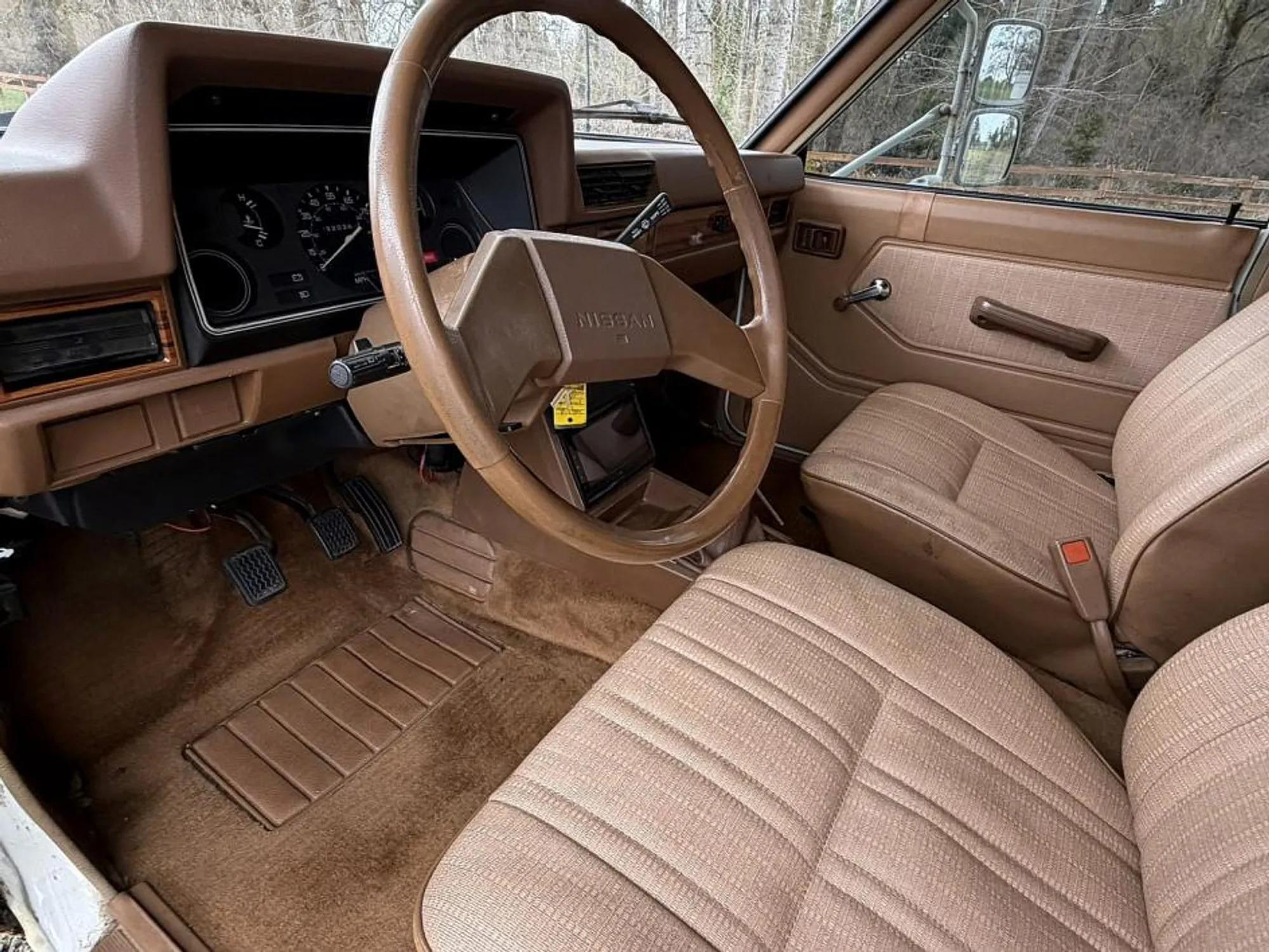 1984 Nissan Sunrader
