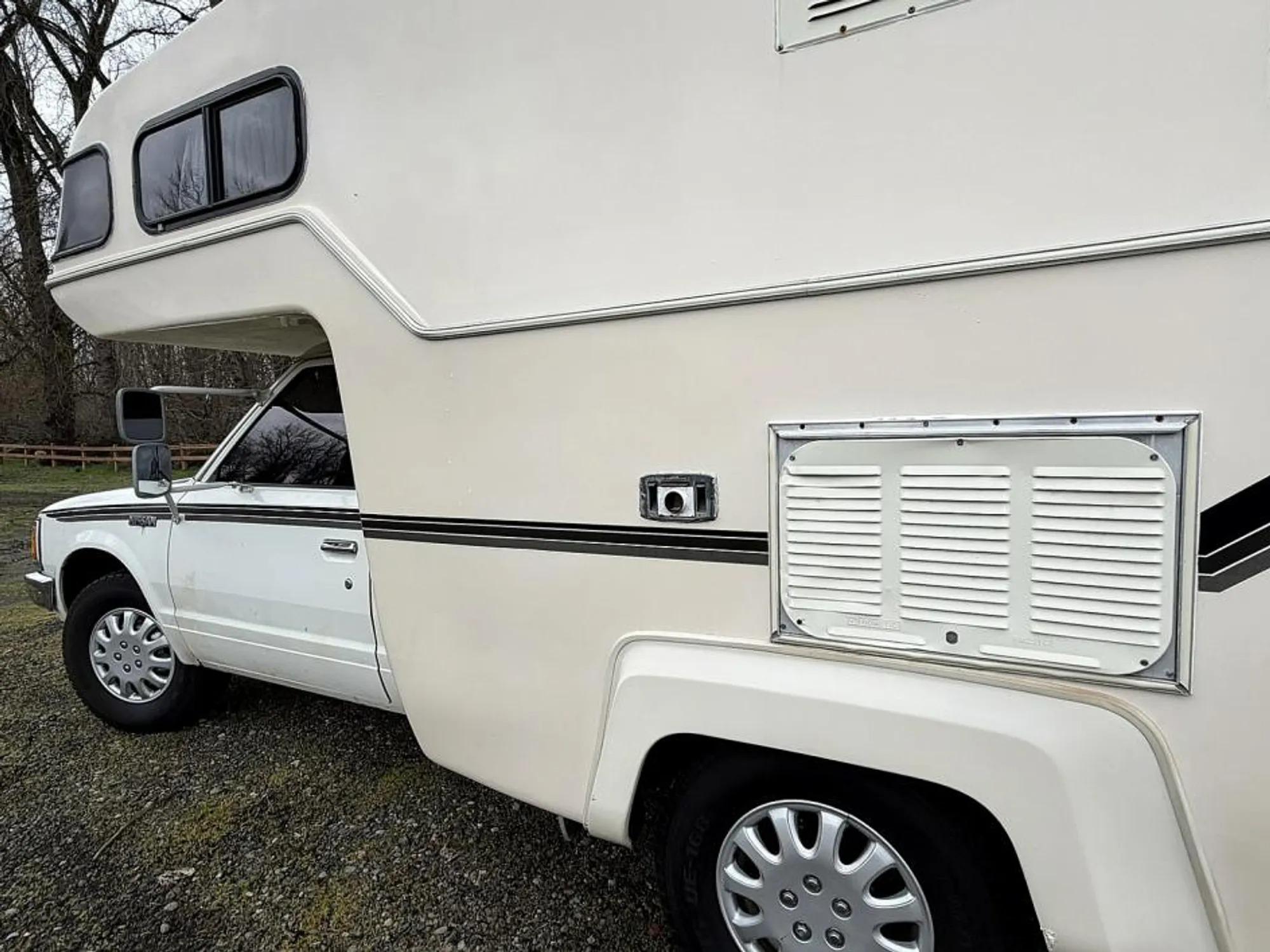 1984 Nissan Sunrader