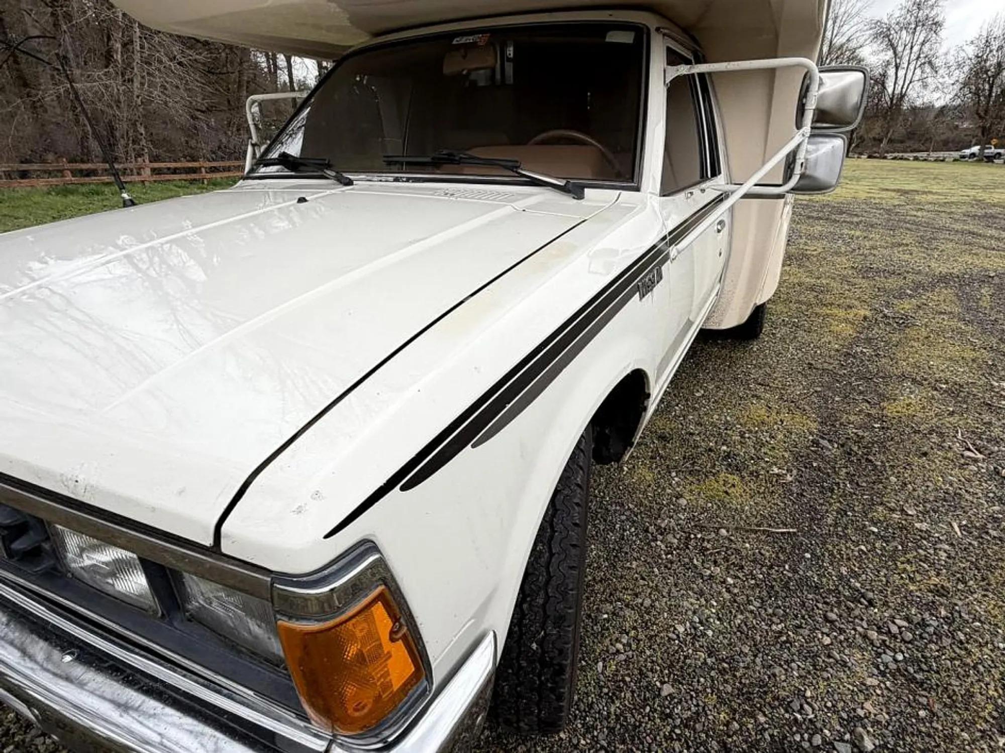 1984 Nissan Sunrader