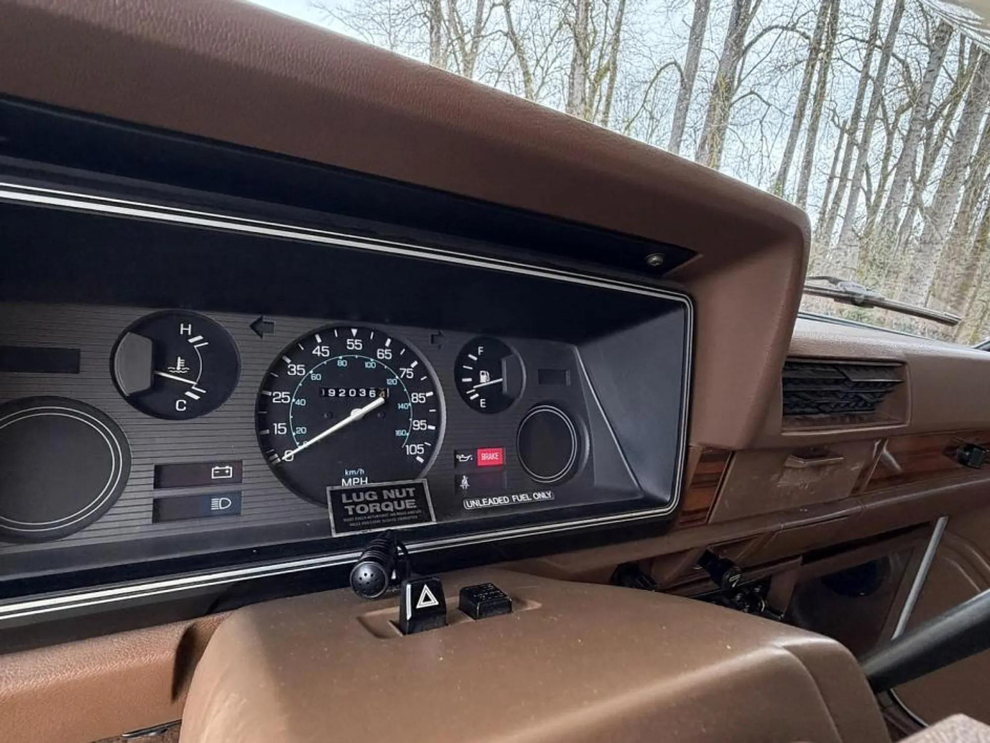 1984 Nissan Sunrader